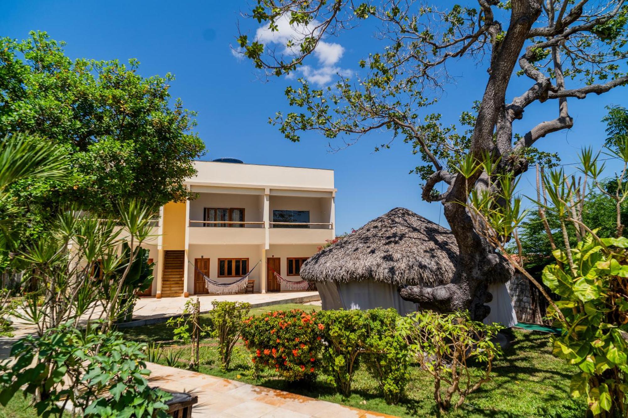 Suíte com Vista do Jardim
