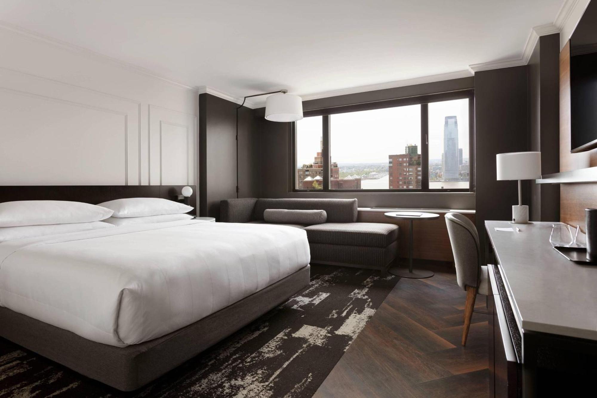 Deluxe King room Hudson River View,1541074087:JPEG