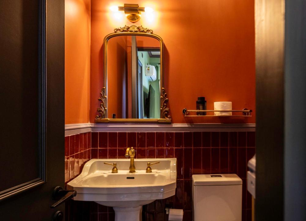 Deluxe Room,1612816374:JPEG