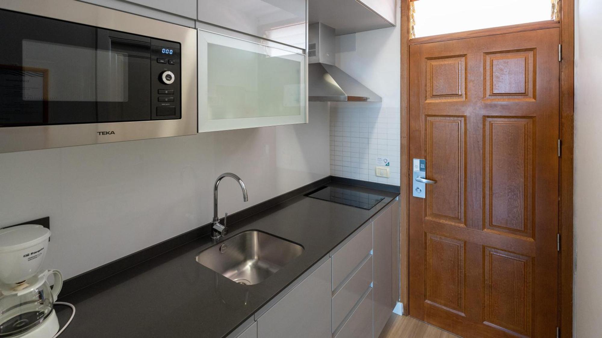 Junior Suite with Sea View ( 2 Adults)