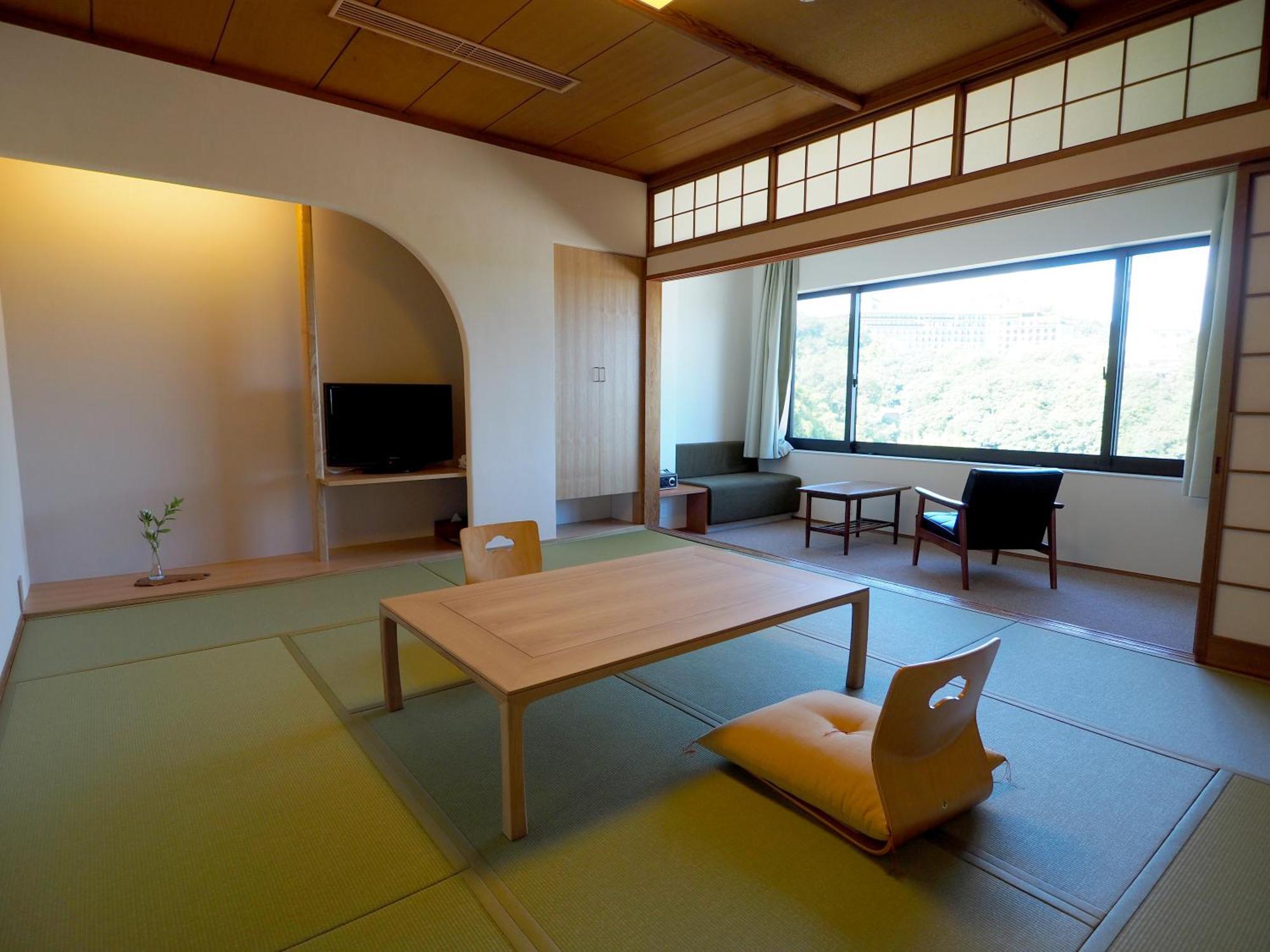 Japanese Style Room Mountain View No Bath Non-Smoking East Wing