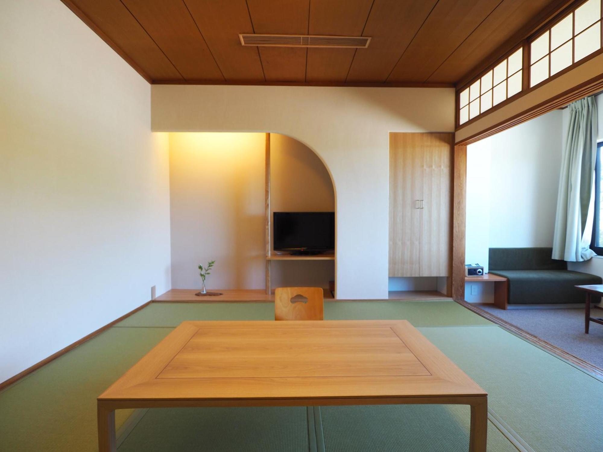 Japanese Style Room Mountain View No Bath Non-Smoking East Wing
