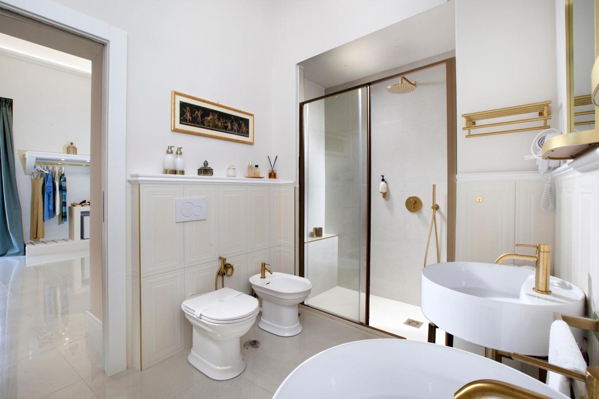 King Room Spa Bath