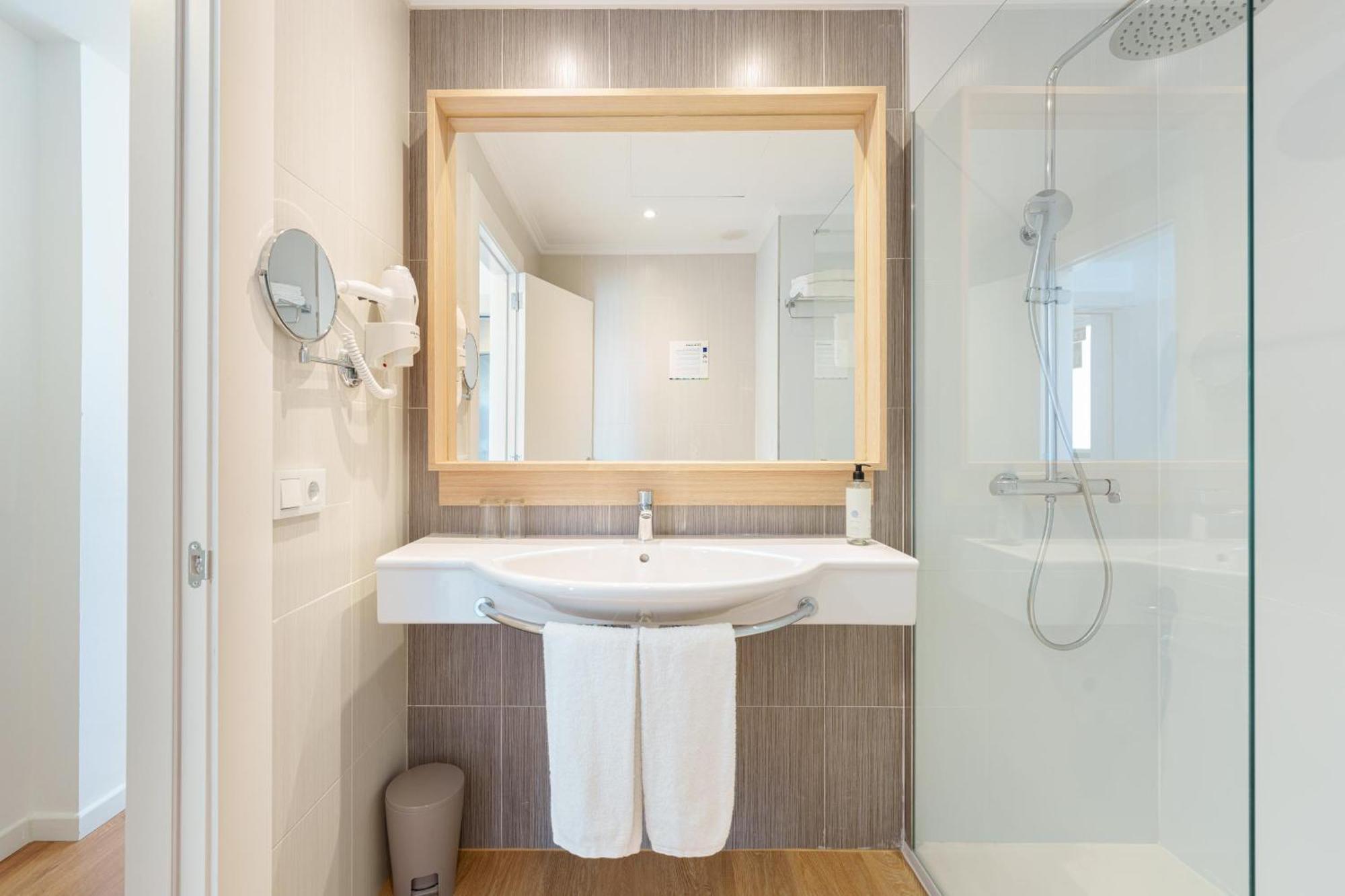 Double Room,1620588446:JPEG
