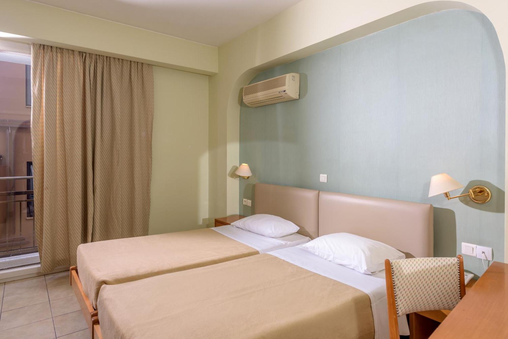 Standard Triple Room,1625484693:JPEG