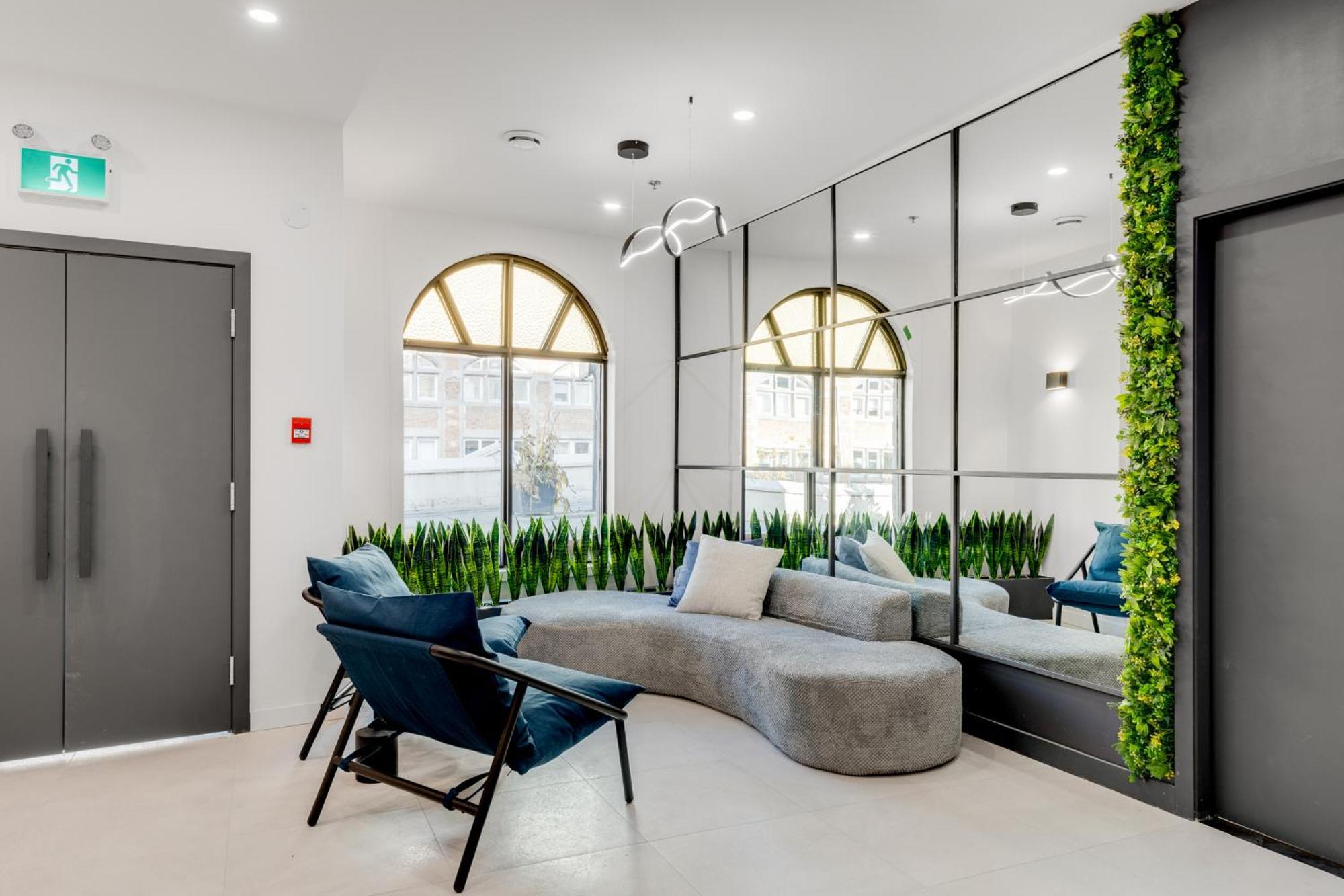 Superior Queen Room