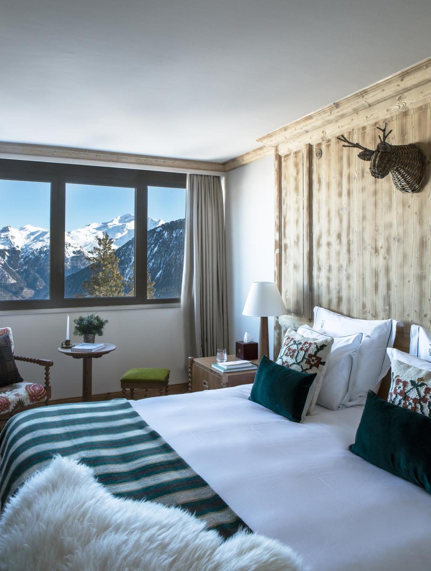 Superior Double or Twin Room Mountain View