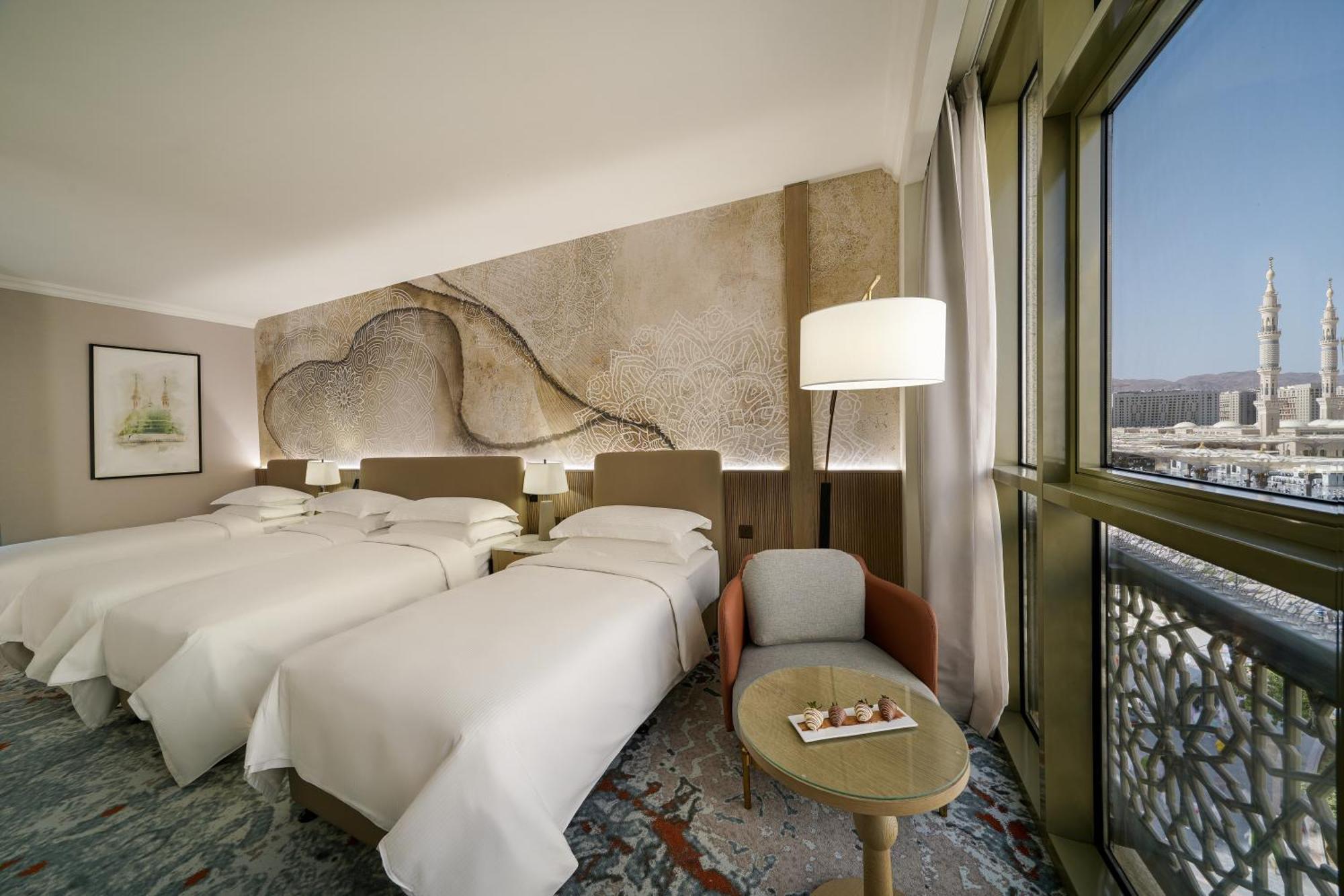 Chambre Quadruple - Vue sur Haram