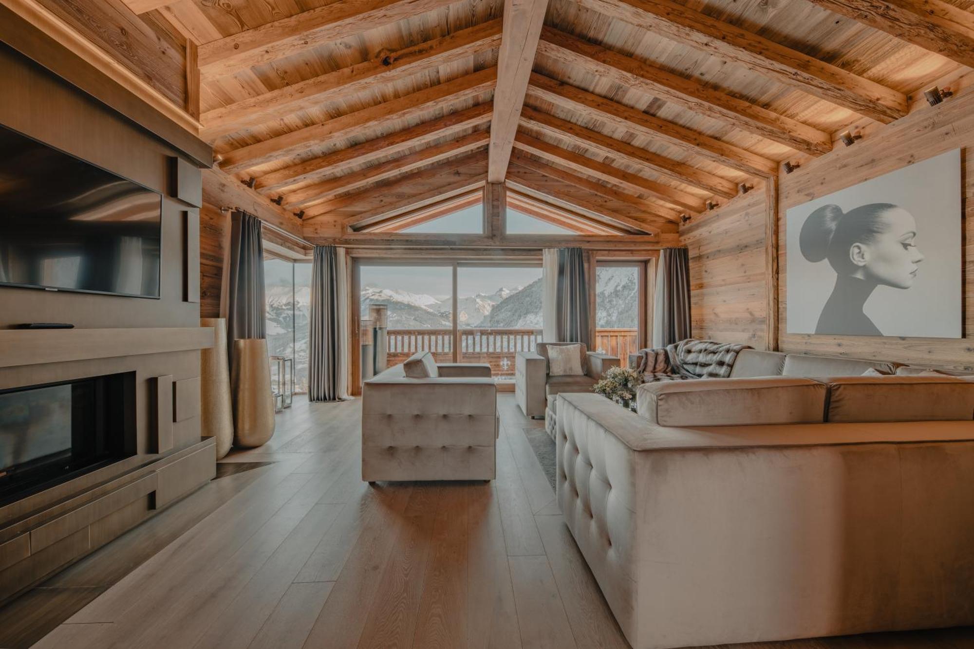 Four Bedroom Prestige Chalet