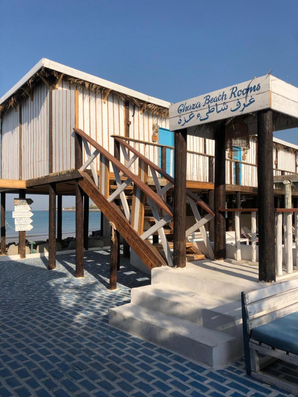 Deluxe tweepersoonskamer met balkon en uitzicht op zee