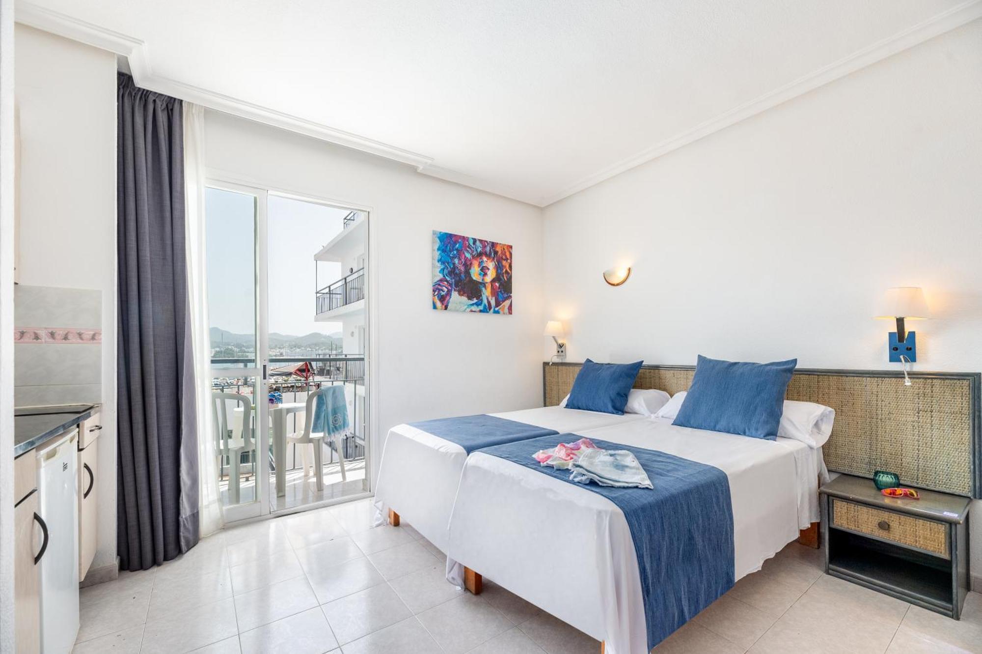 Estudio con vistas al mar