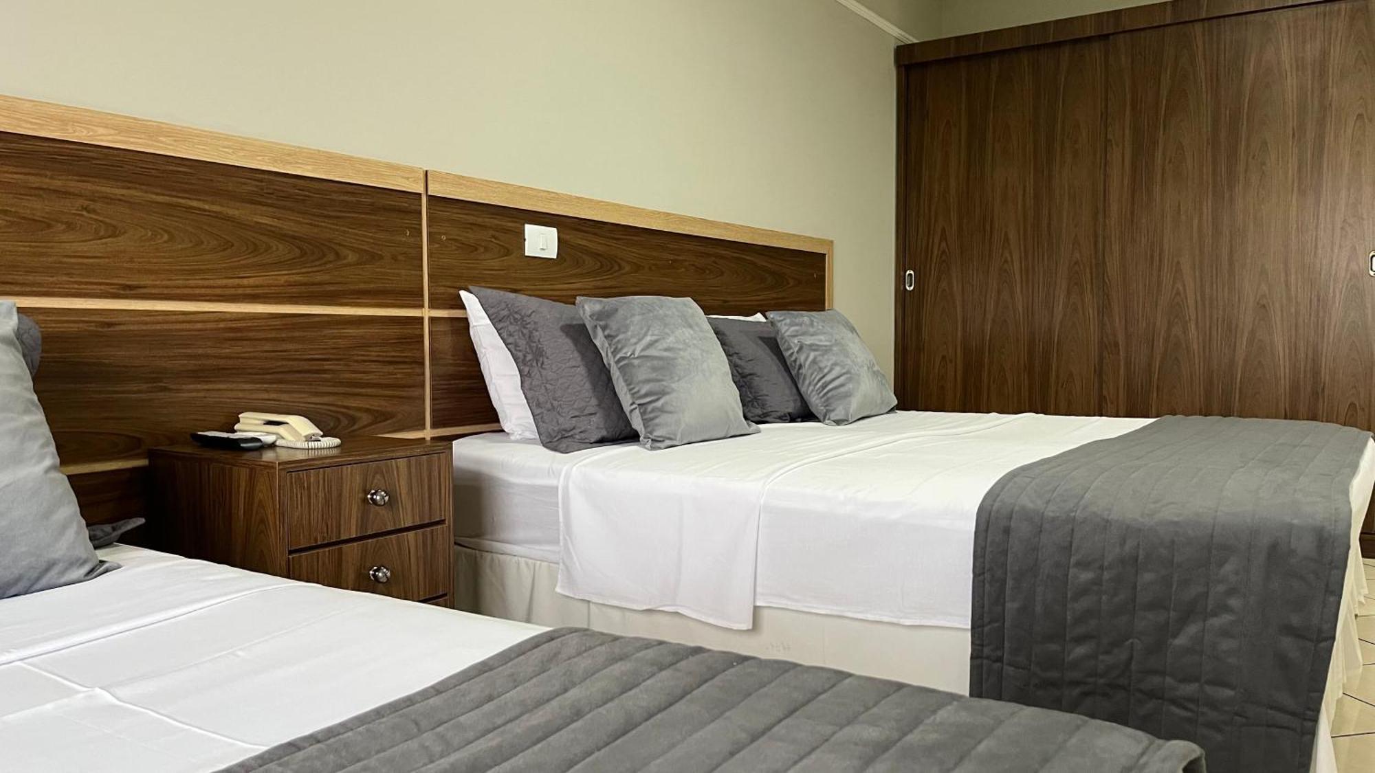 Quarto Duplo com Varanda