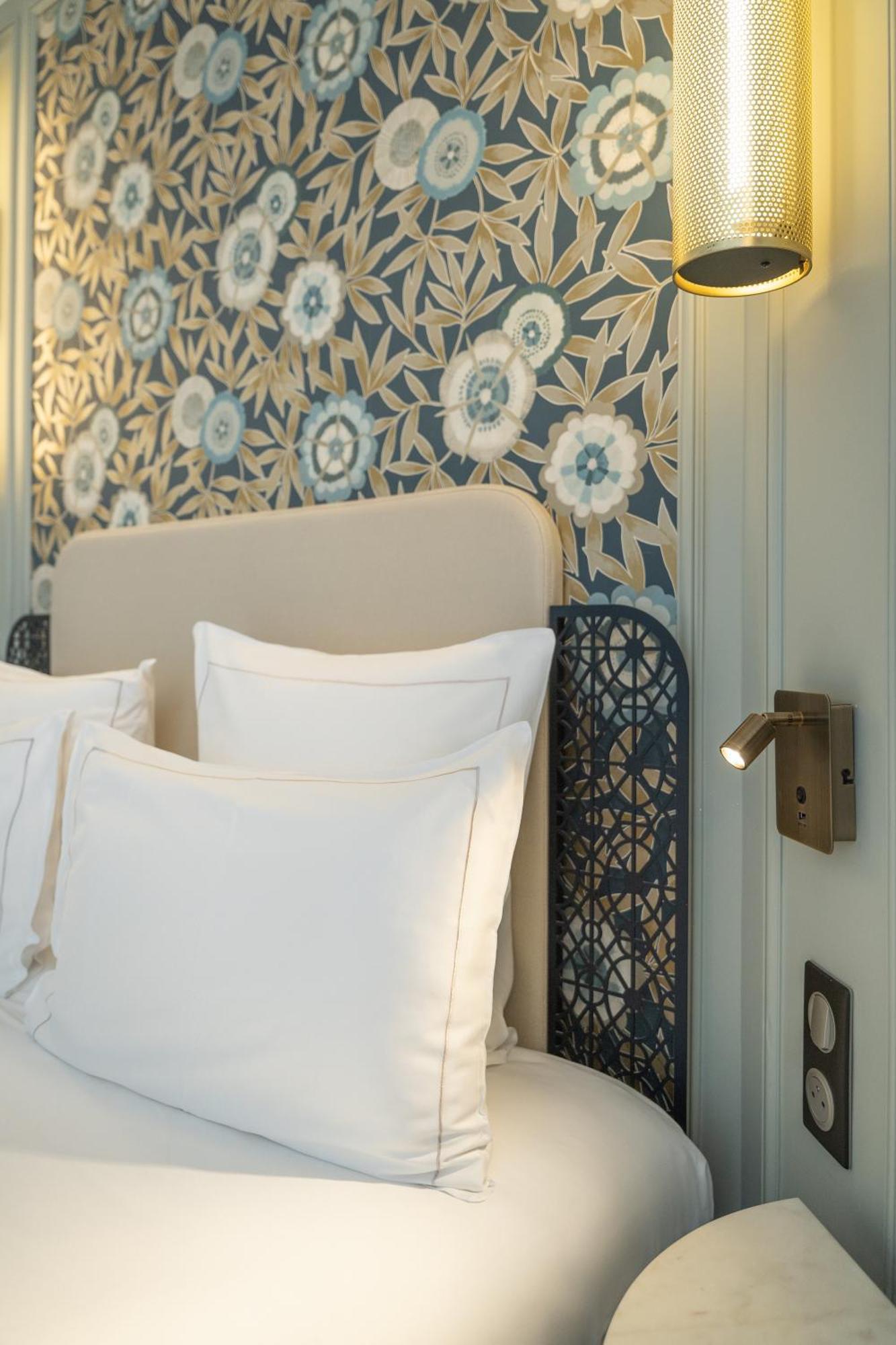 Triple Deluxe Room,1640368286:JPEG