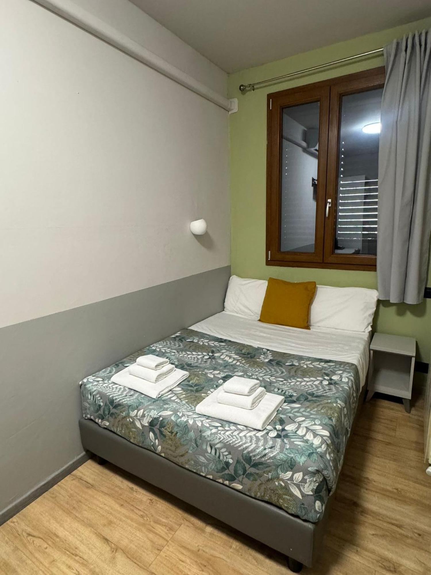 Habitación Doble Económica - 1 cama grande