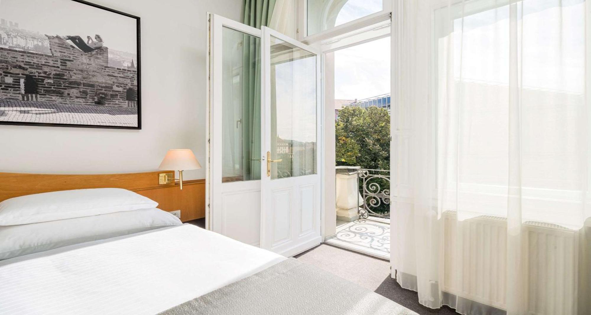 Superior Room Balcony,1641721720:JPEG