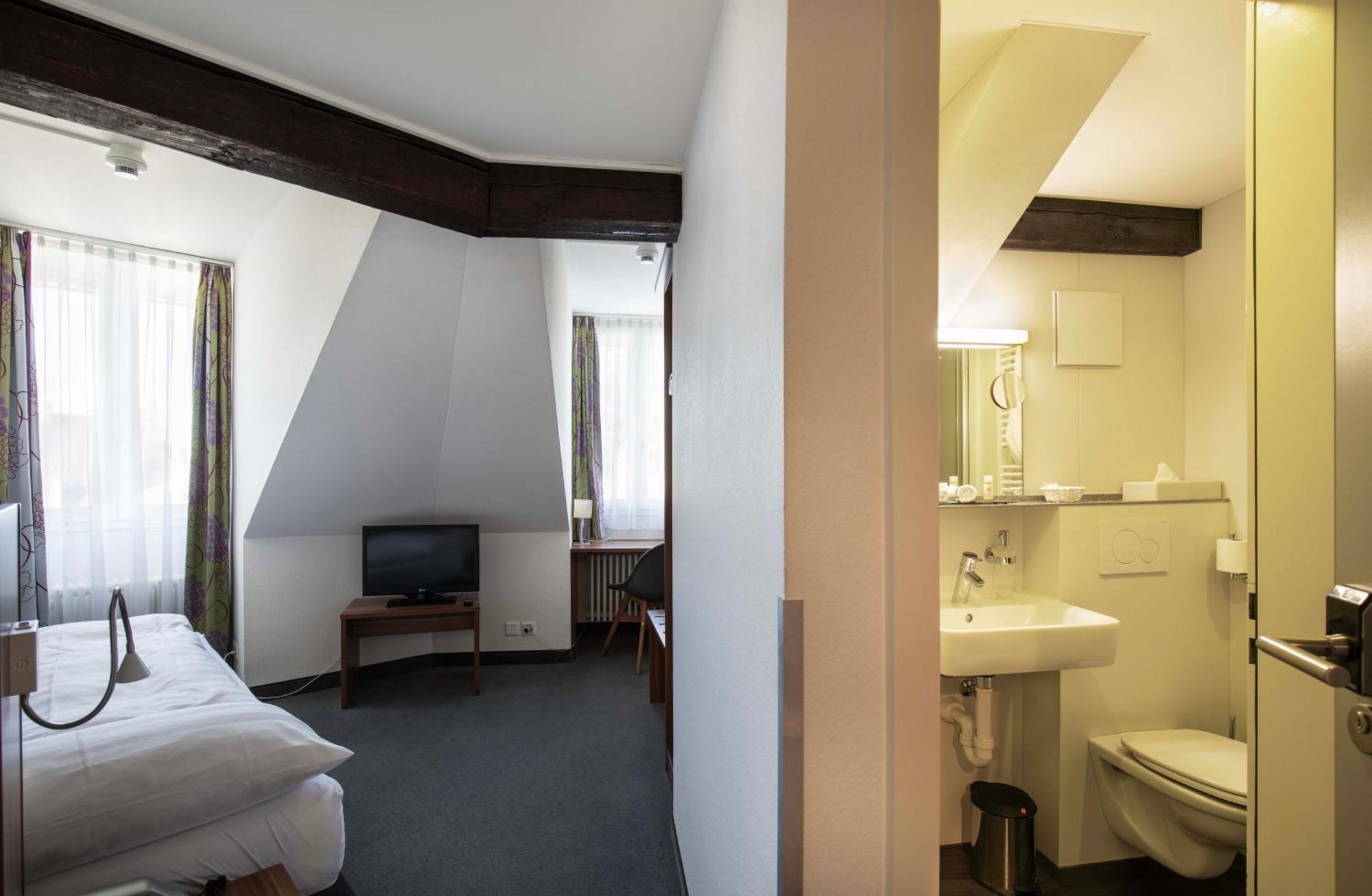 Single ATTIC