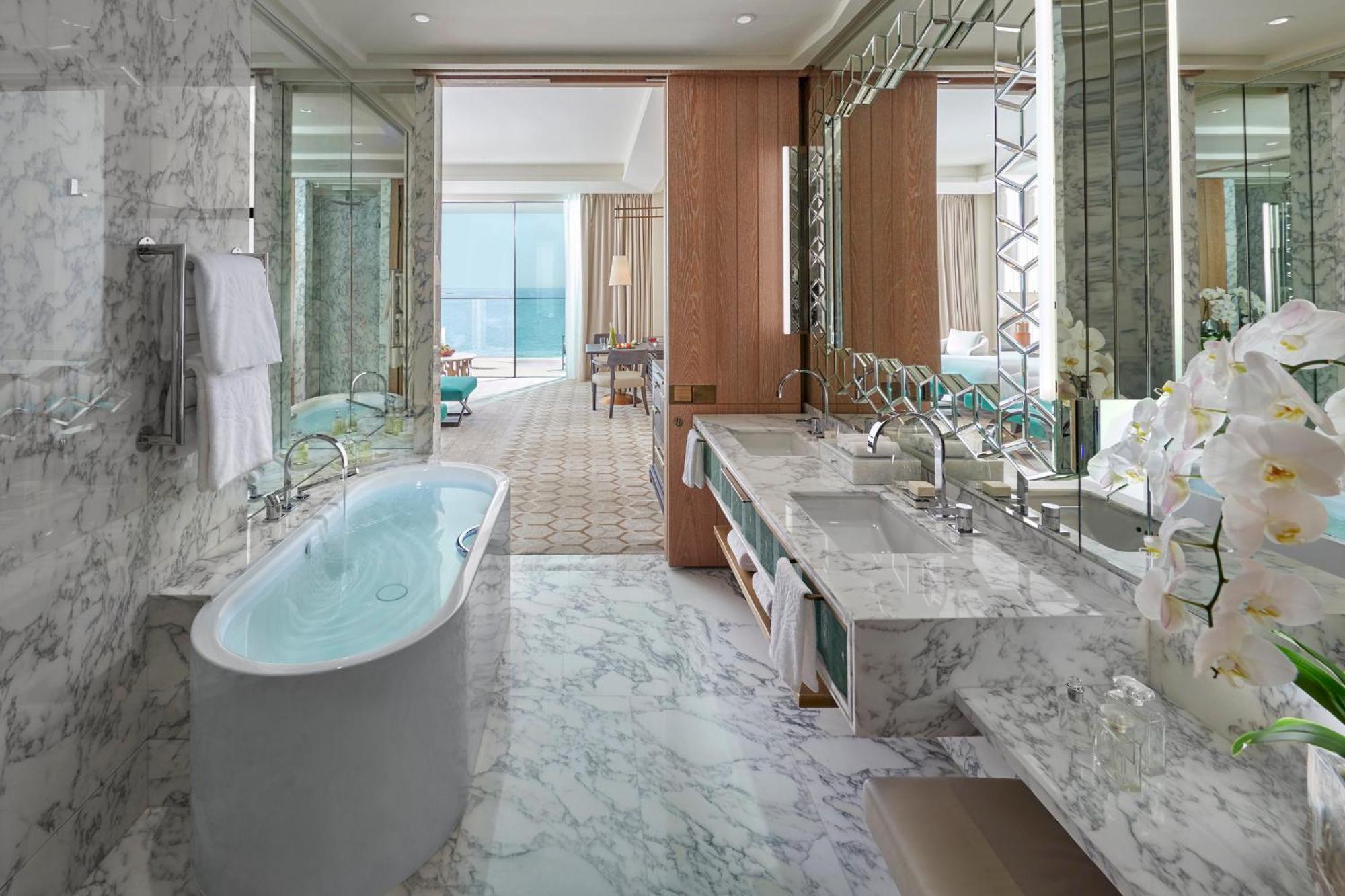 Premier Kamer met Kingsize Bed en Uitzicht op Zee