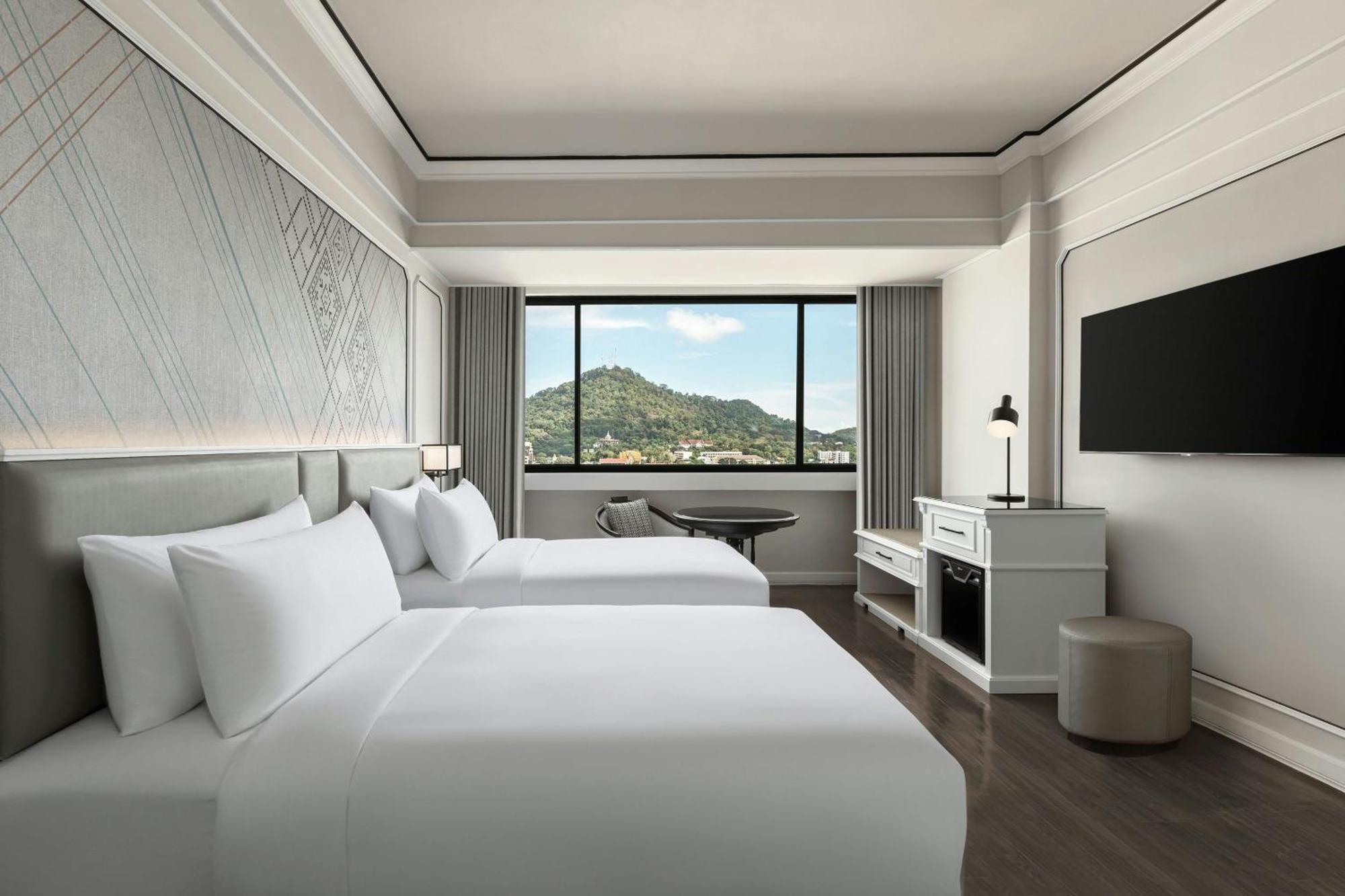 Premium, Guest room, 2 Twin/Single Bed(s), City view