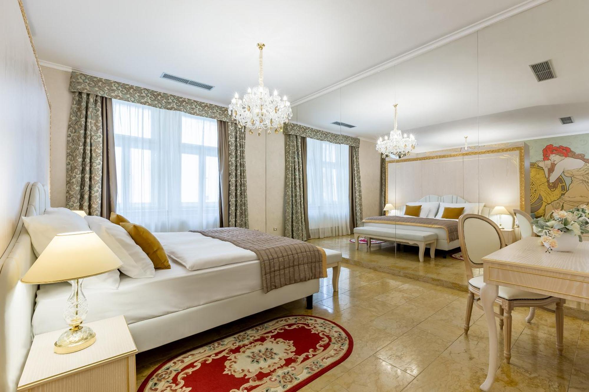 Deluxe Suite,1643761904:JPEG