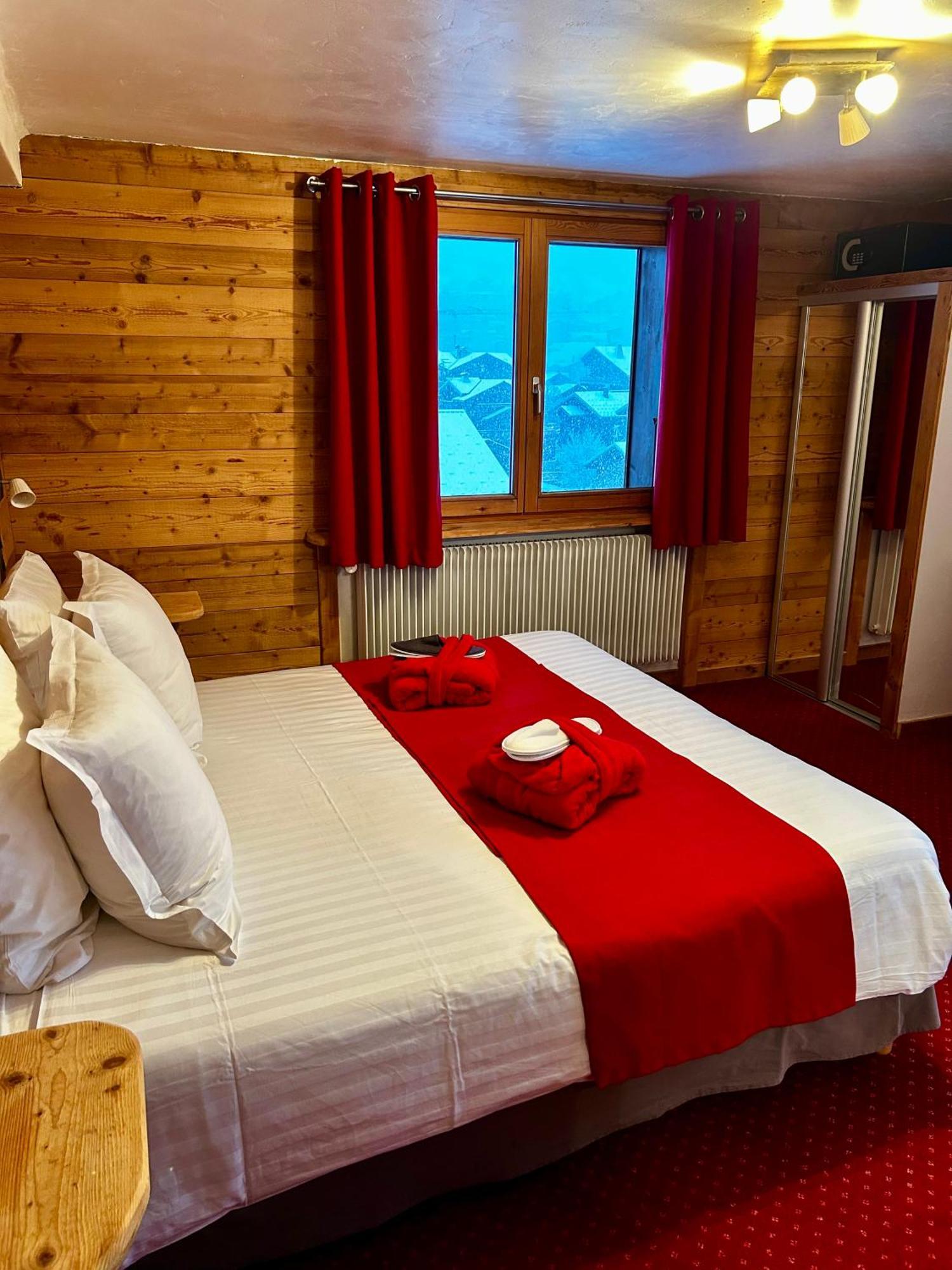 Double or Twin Room Mountain View