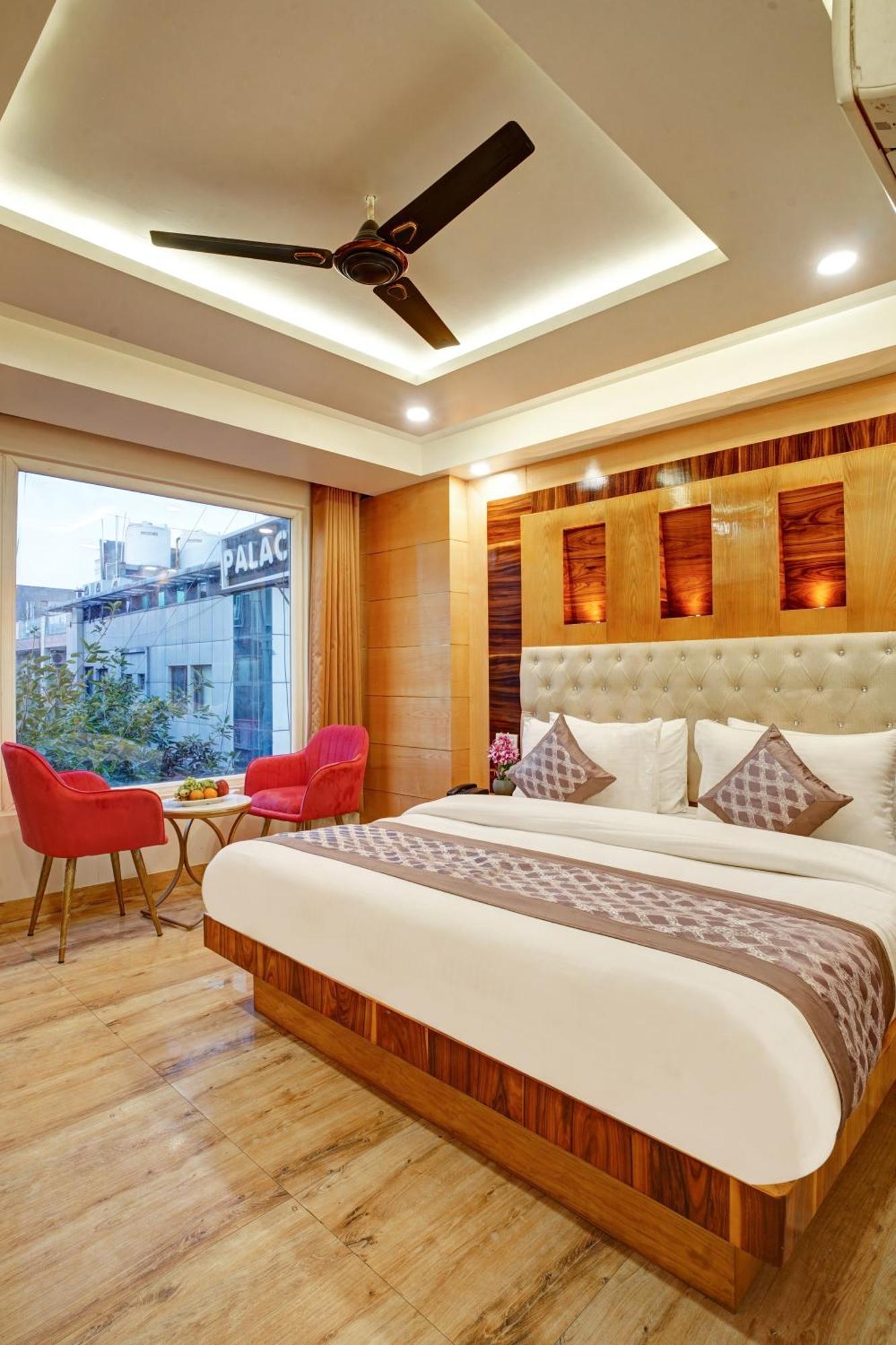 Executive Room Window
