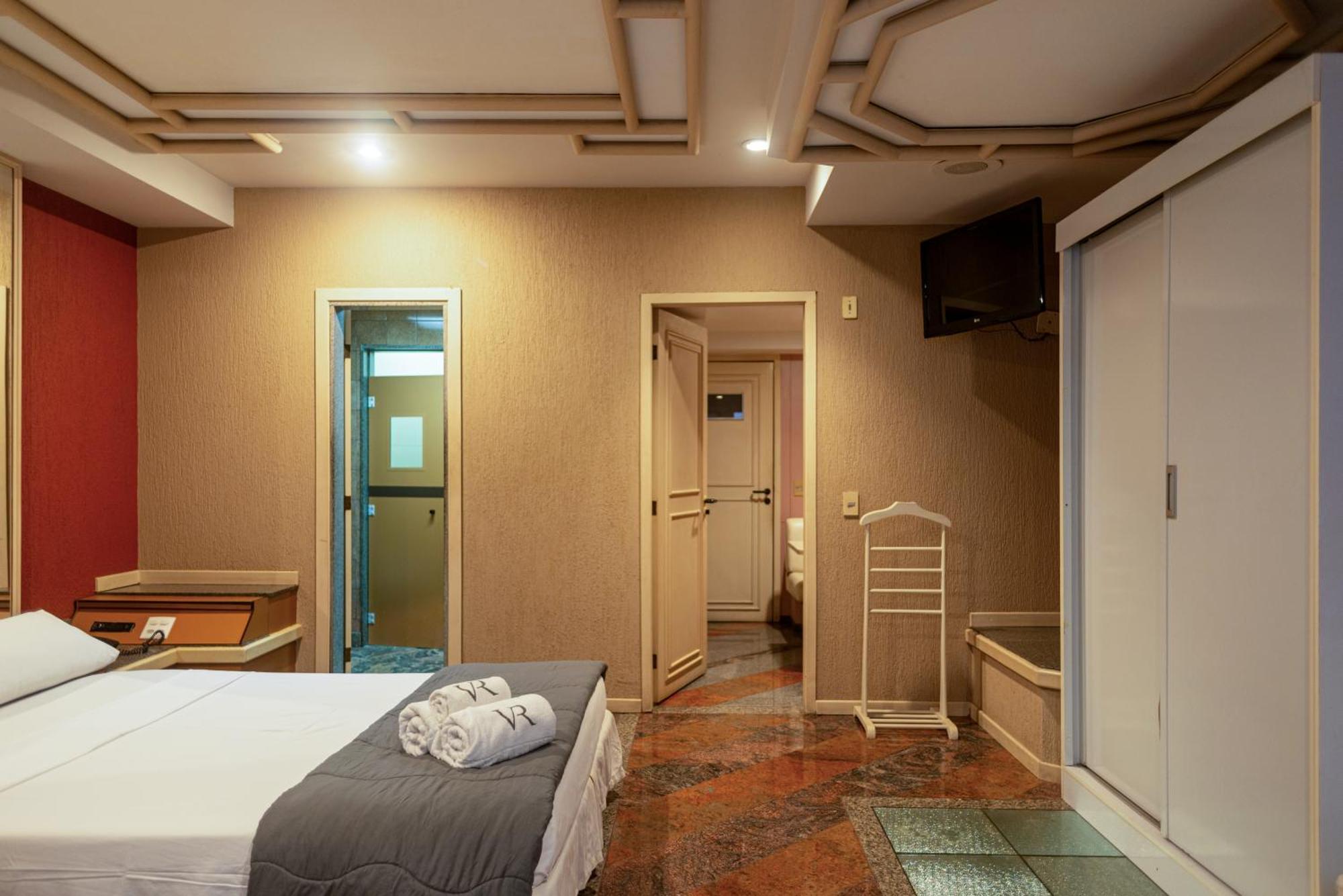 Large Double Room,1652128334:JPEG