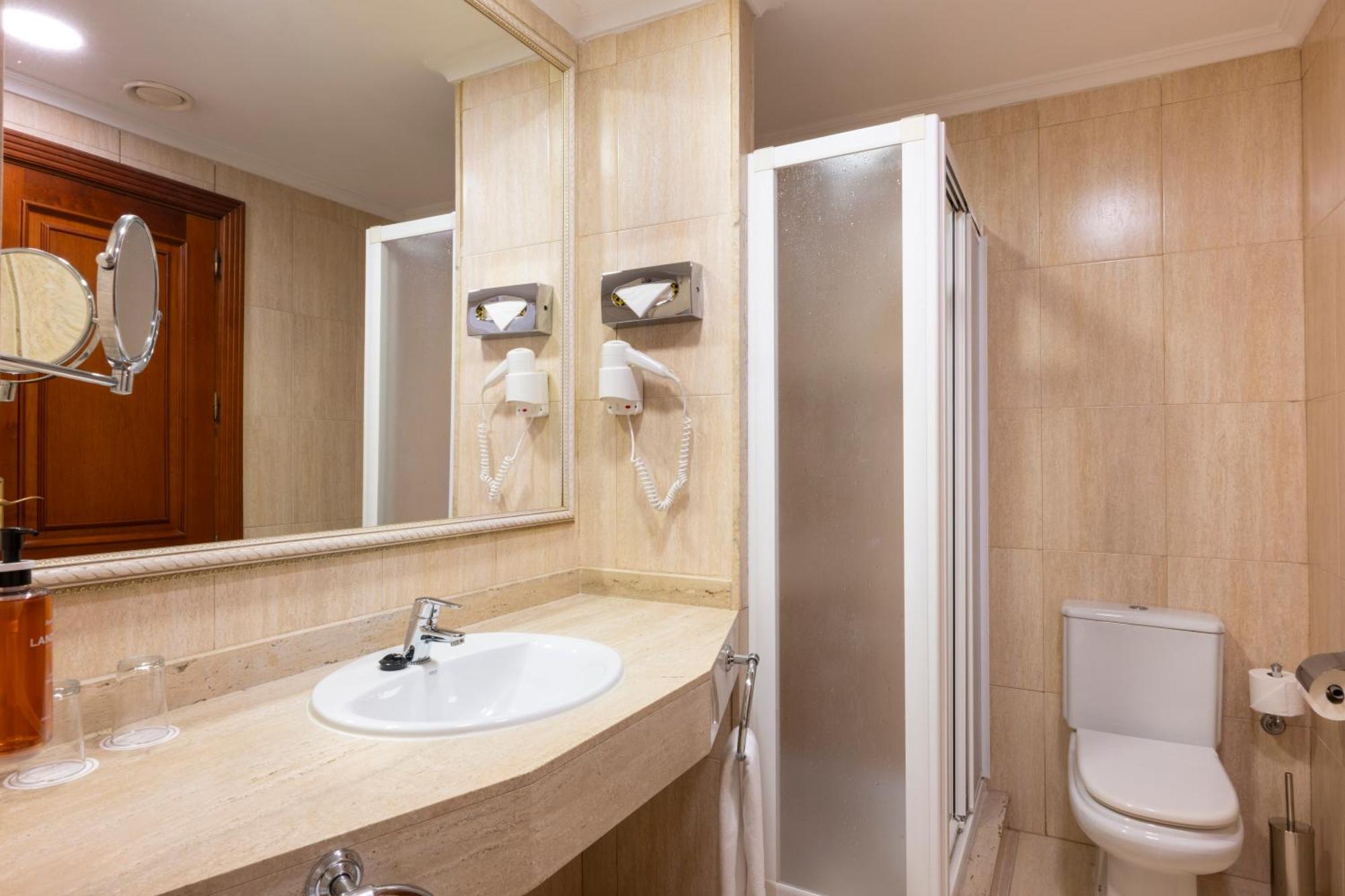 Habitación Superior (3 adultos)