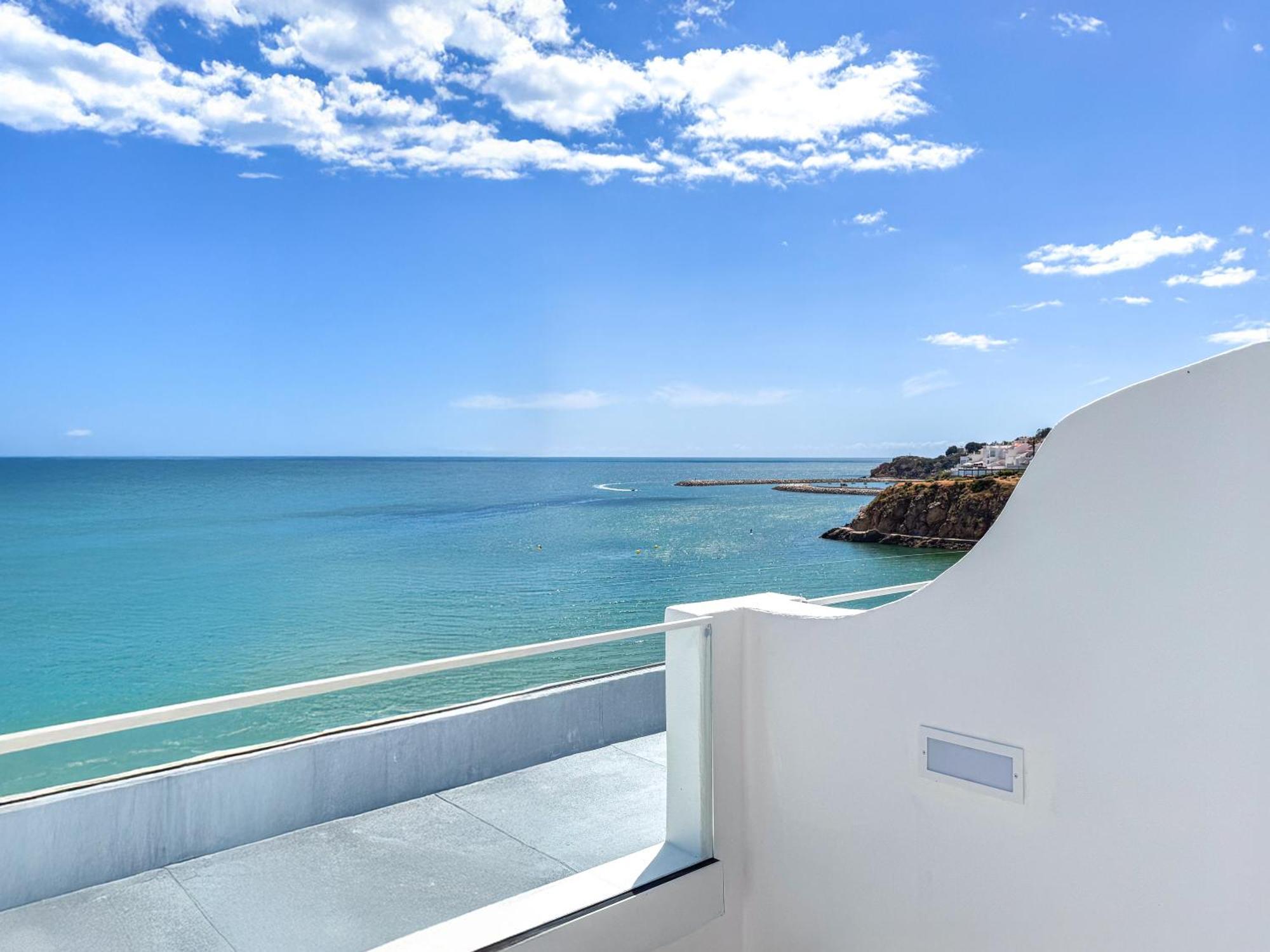 Junior Suite with Sea View,1669007119:JPEG