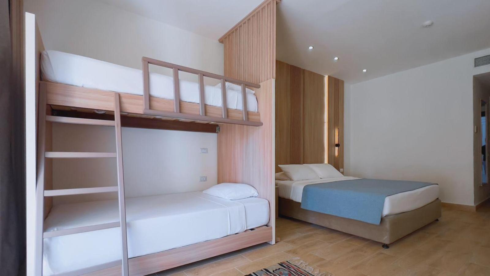 Habitación Familiar con vistas al jardín