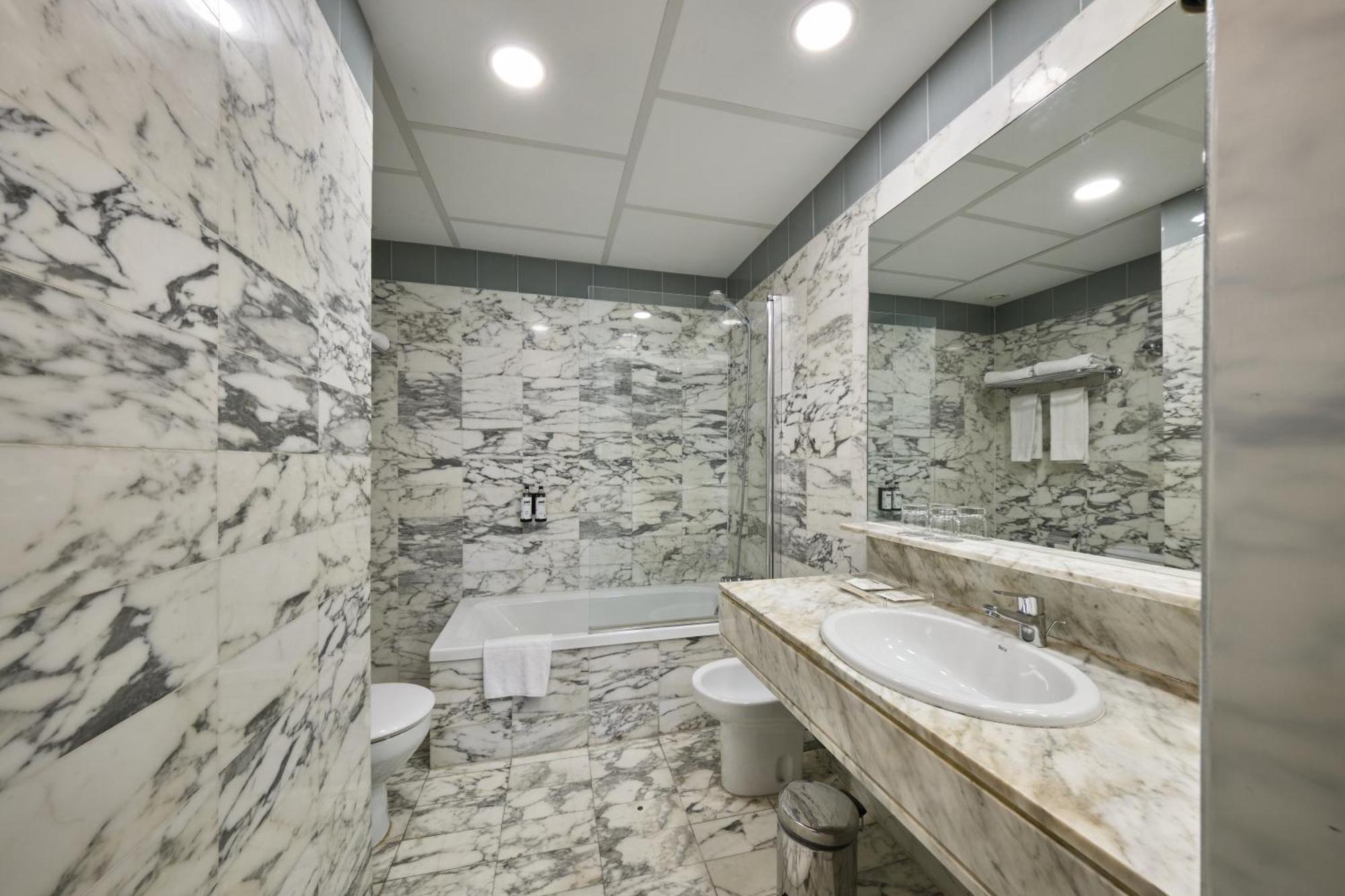 Double or Twin Room,1686423221:JPEG