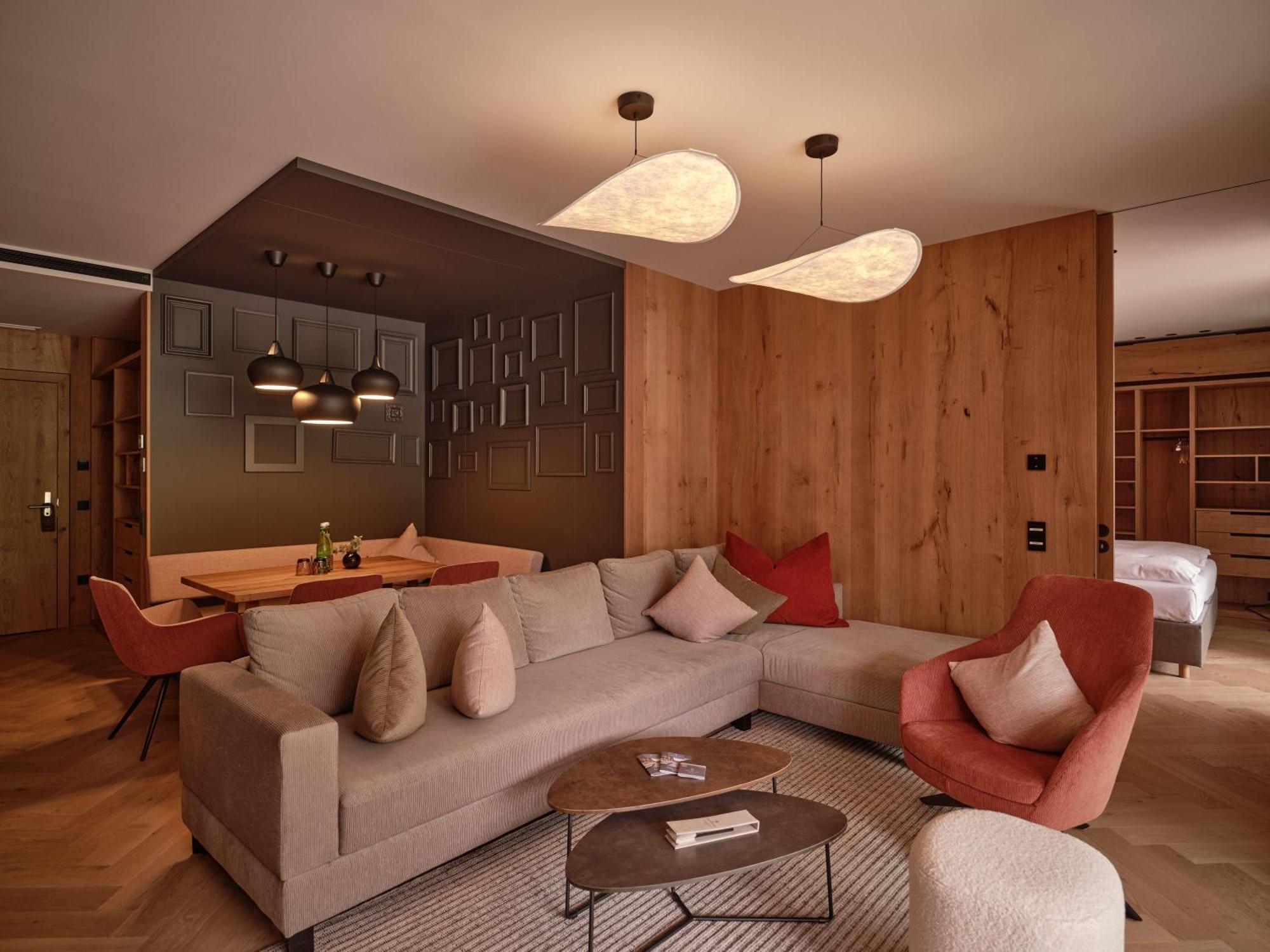 Suite with Spa Bath