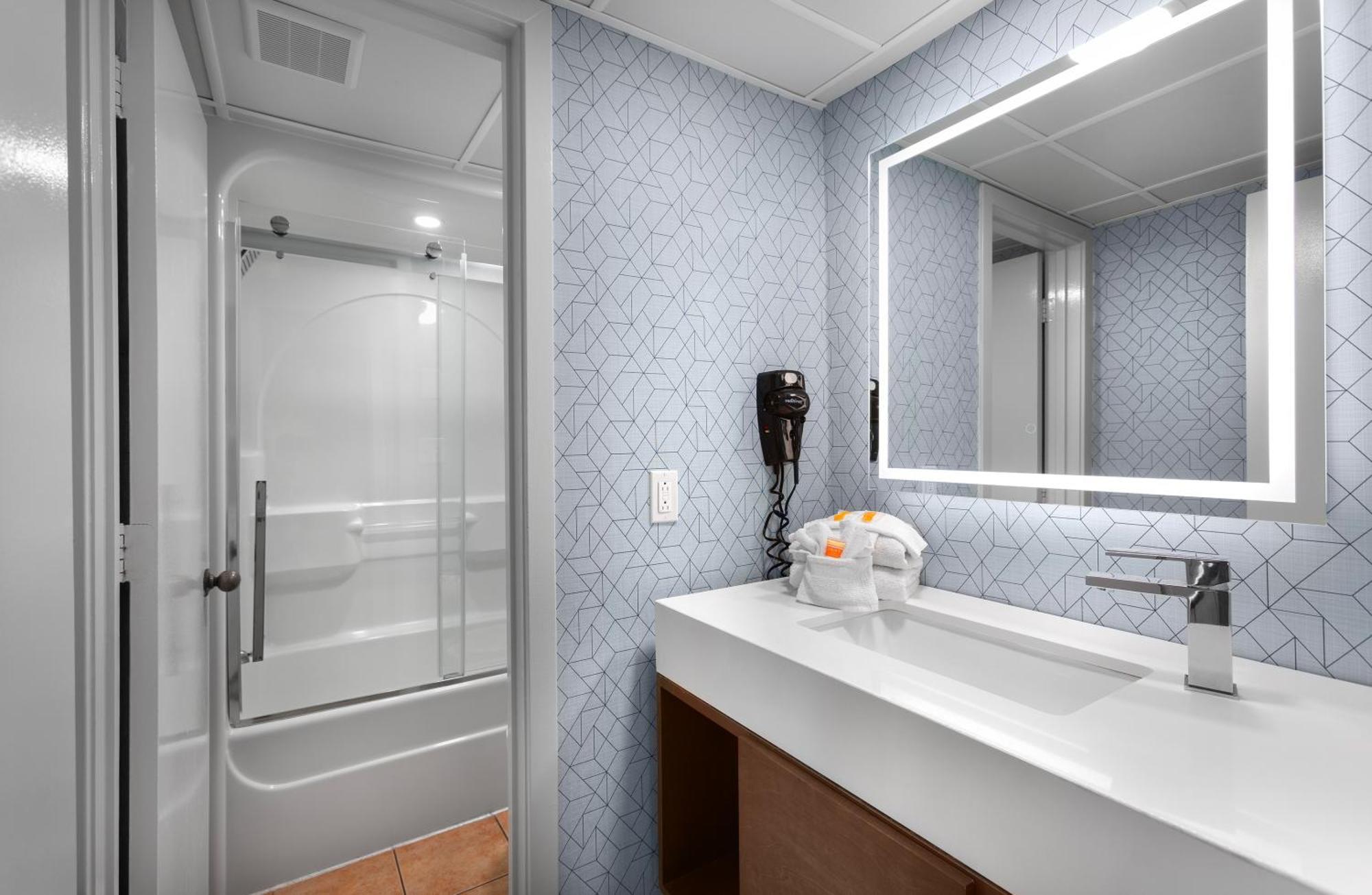 King Suite Ocean View