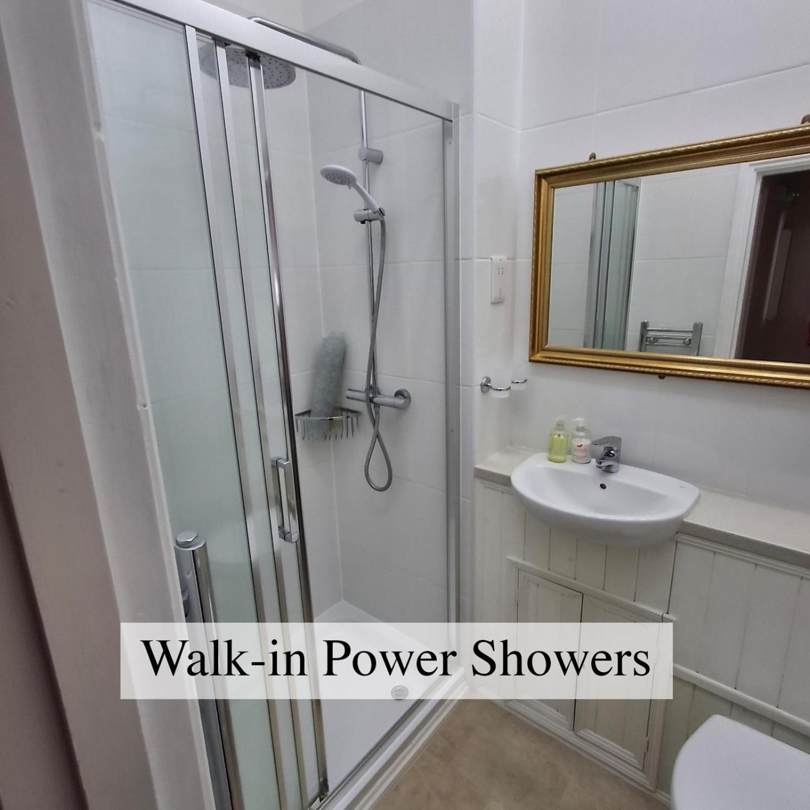 Classic Double Room,1697974481:JPEG