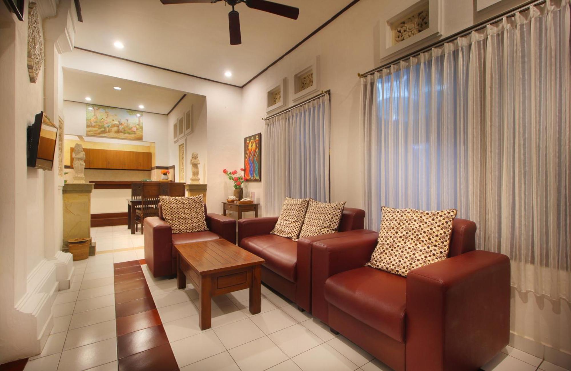 Two-Bedroom Suite Kitchen