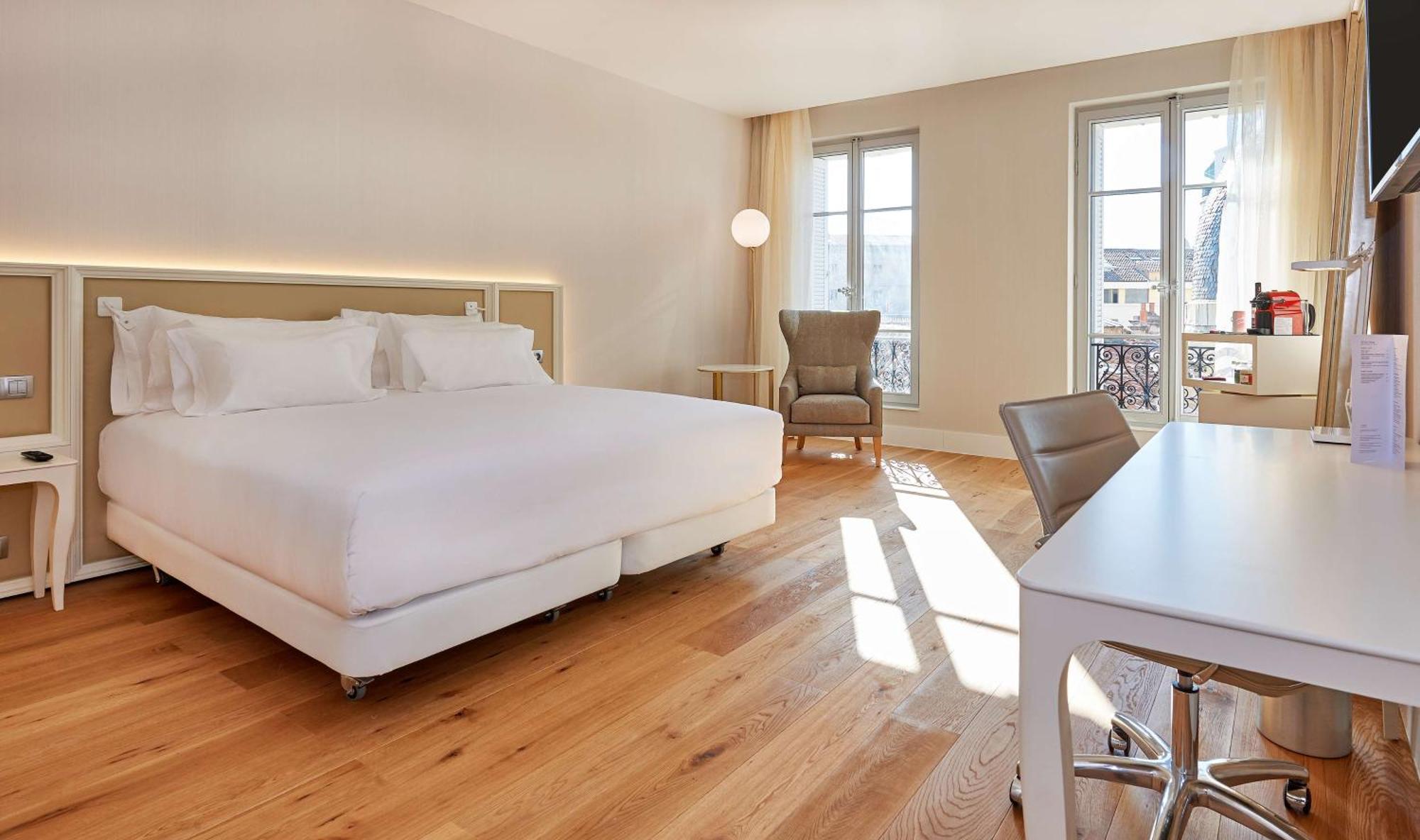 Family Room with Extra Bed
