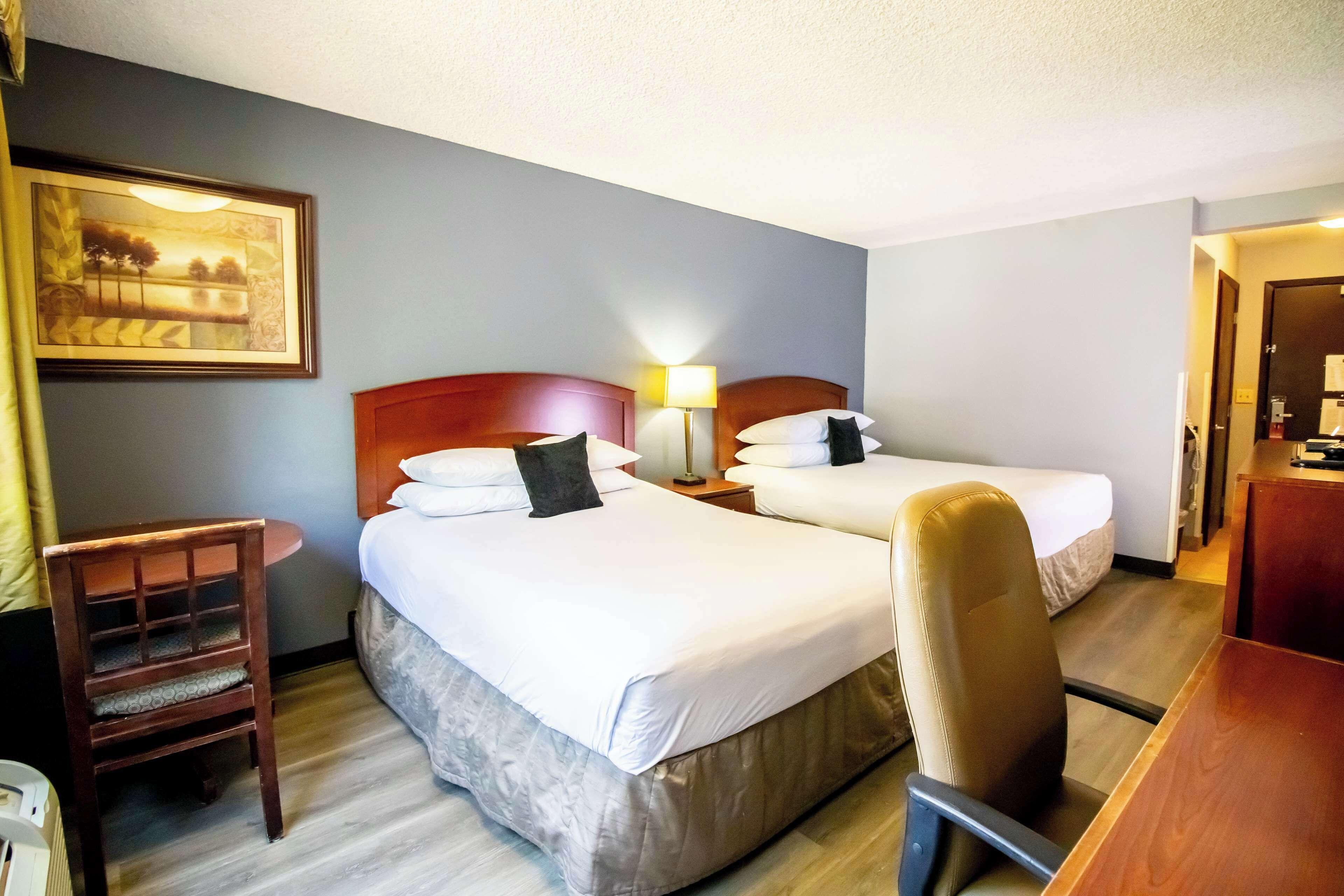 Queen Room Two Queen Beds Disability Access