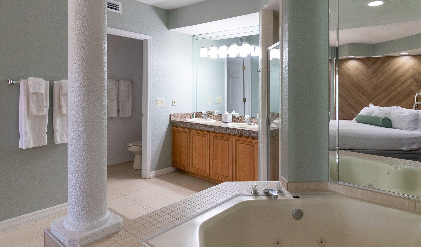 Deluxe One-Bedroom Suite