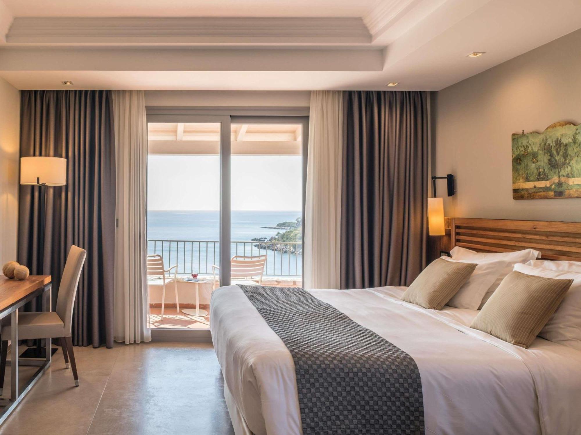 Luxury Double Room with Sea View,1717051961:JPEG