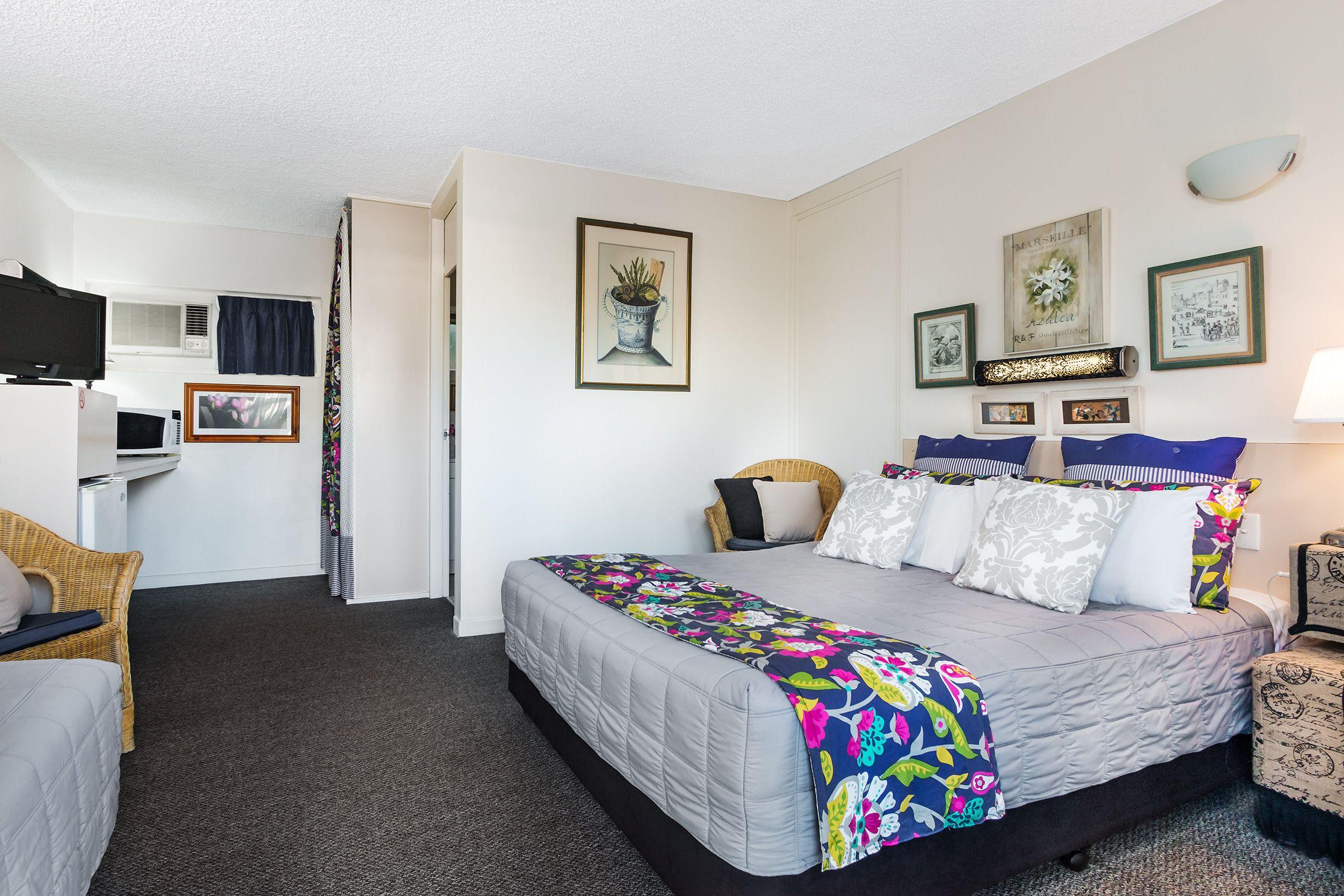 Comfort Triple Room