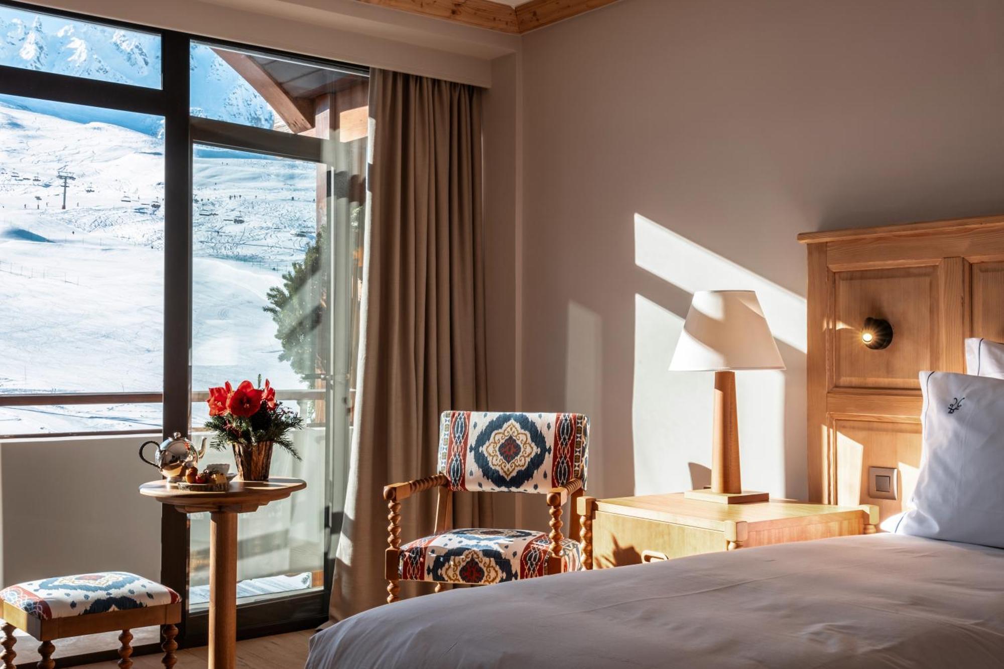 Prestige Double or Twin Room Slopes View