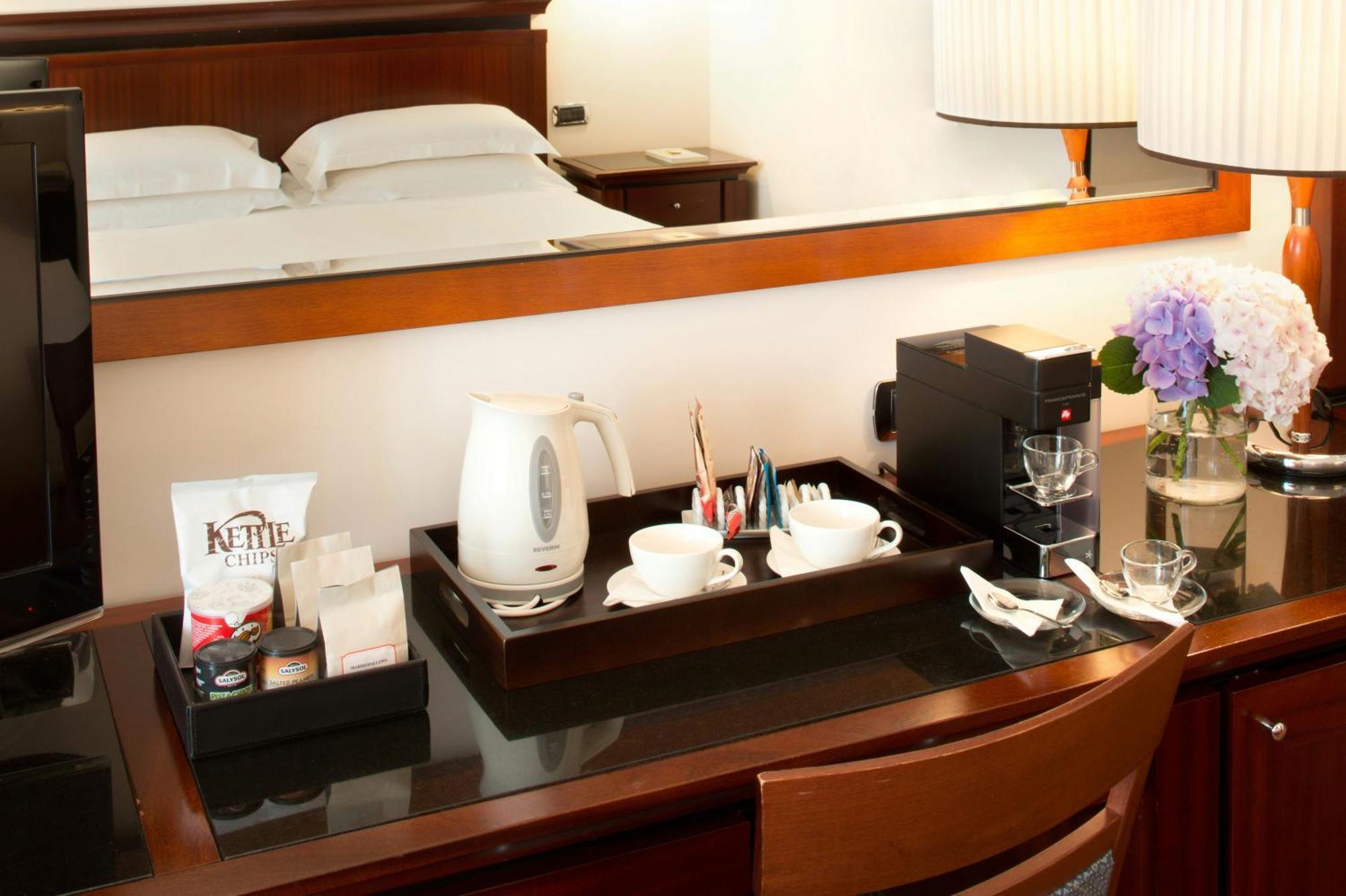 Junior Suite,1729994504:JPEG