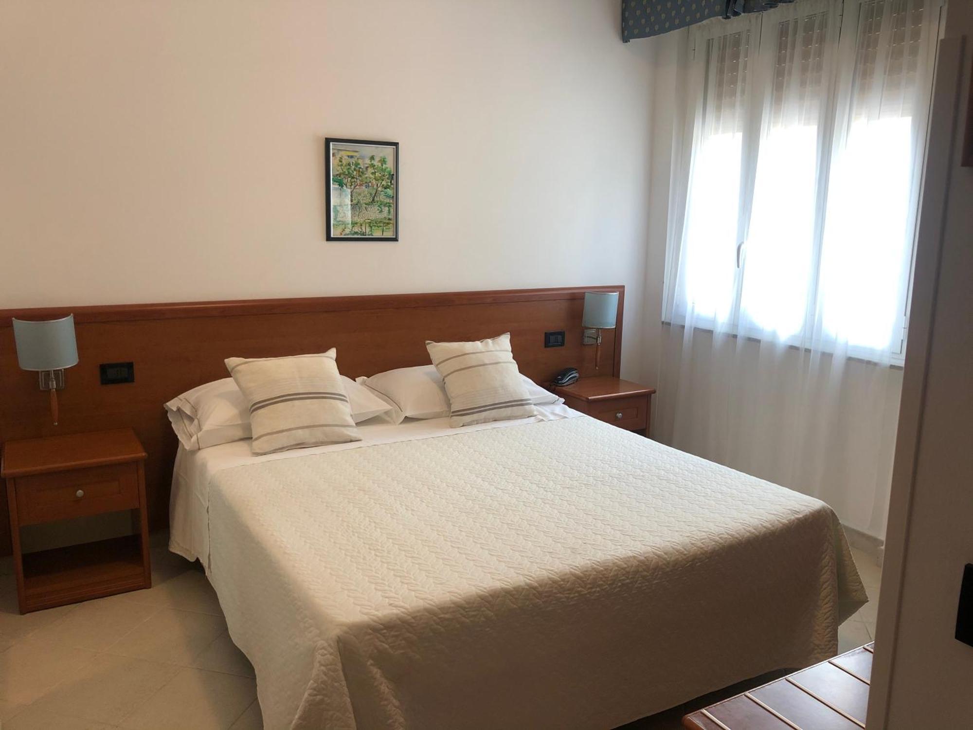 Economy Double Room,1730001042:JPEG