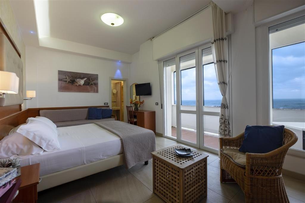 Chambre Double Supérieure - Vue sur Mer