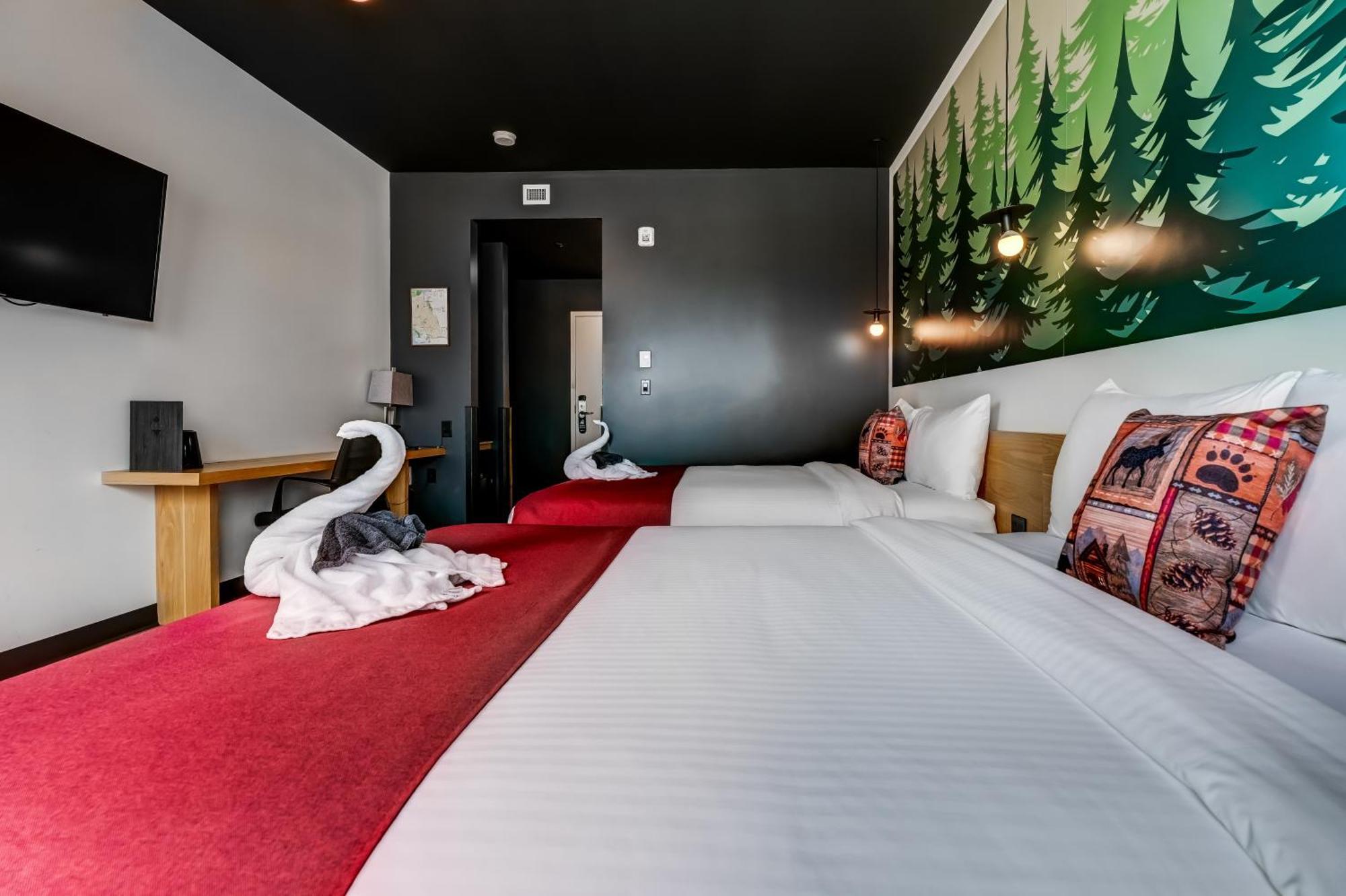 Deluxe Queen Room Two Queen Beds