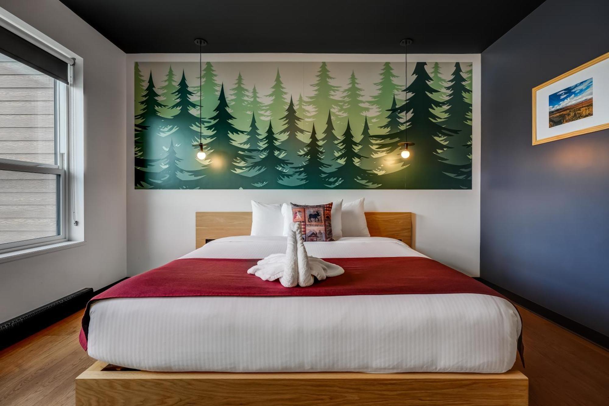 Deluxe King Room