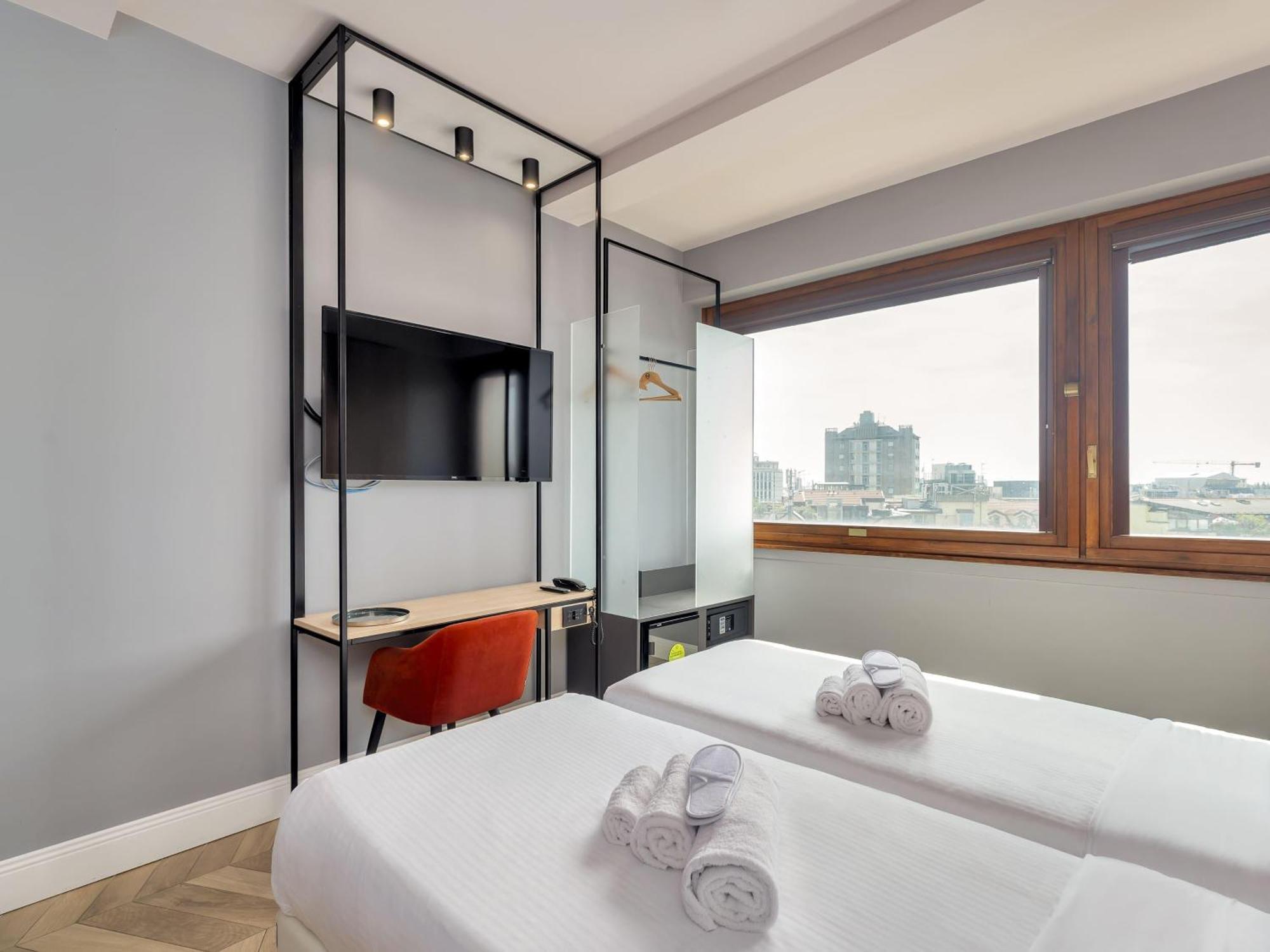Quarto com 2 Camas de Solteiro - Acesso para Hóspedes com Mobilidade Reduzida