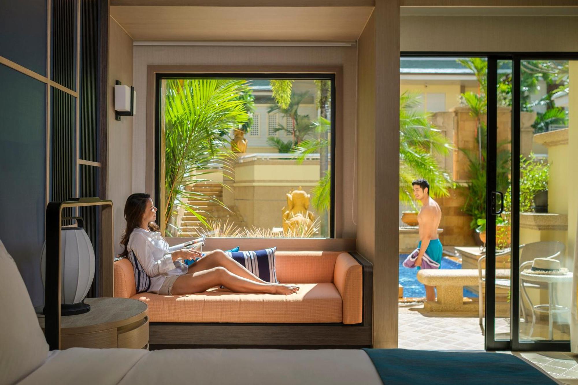 1 King Premium Pool View Ground Floor