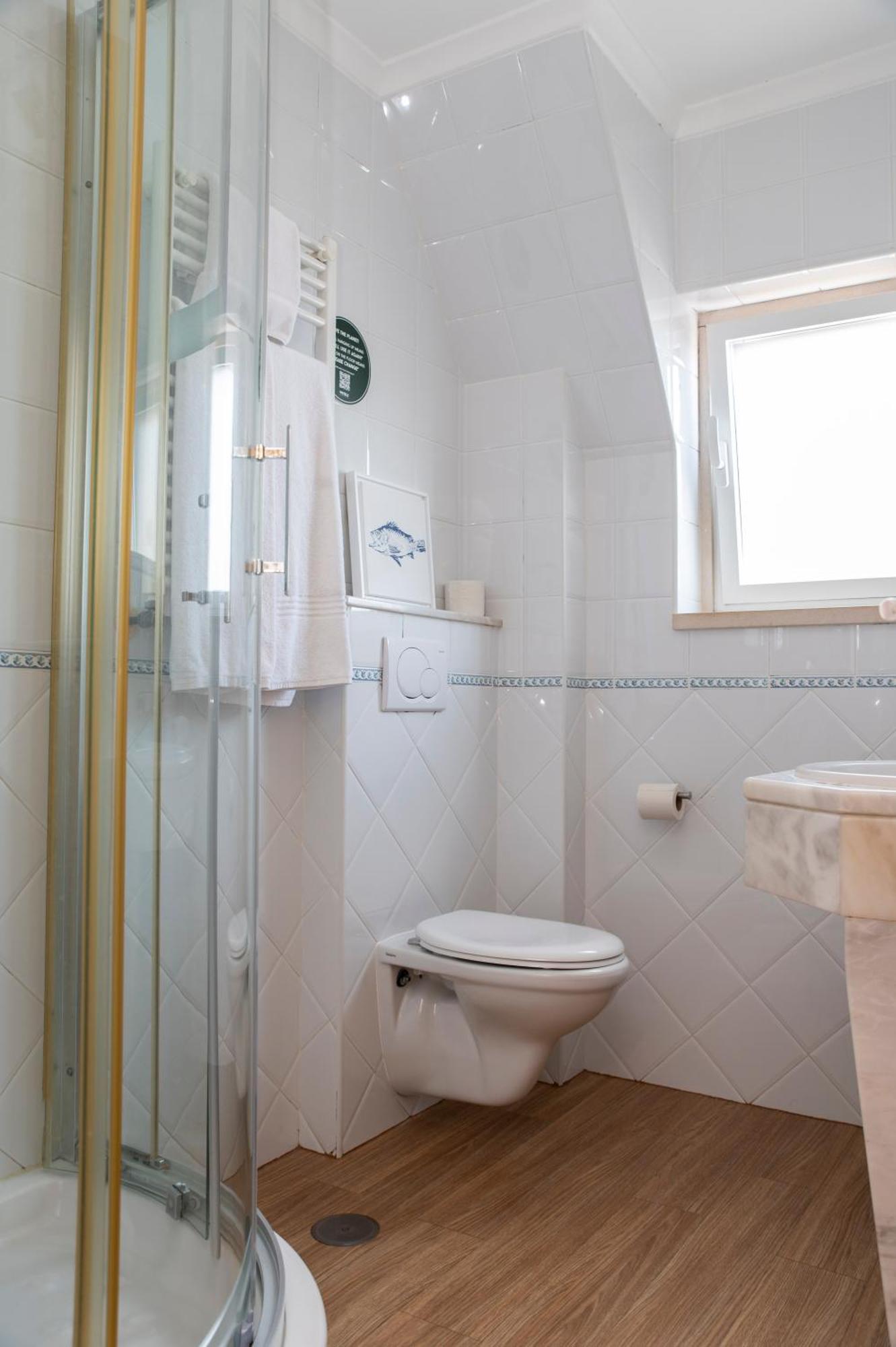 Doppel-/Zweibettzimmer mit Meerblick