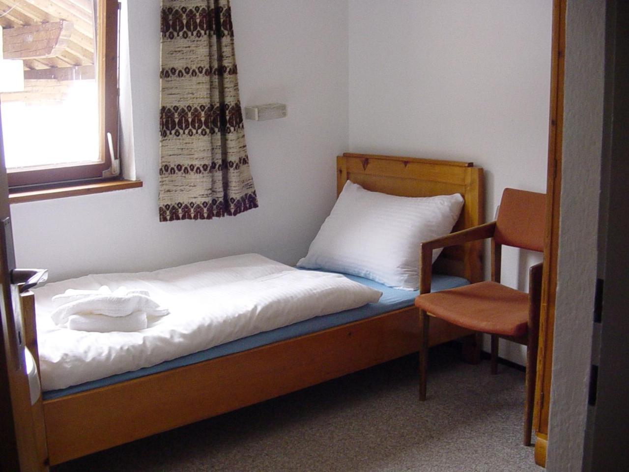 Single Room,1743157671:JPEG