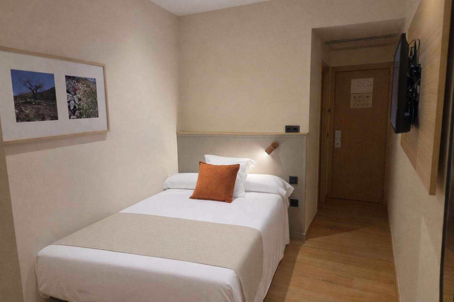 Interior Single Room